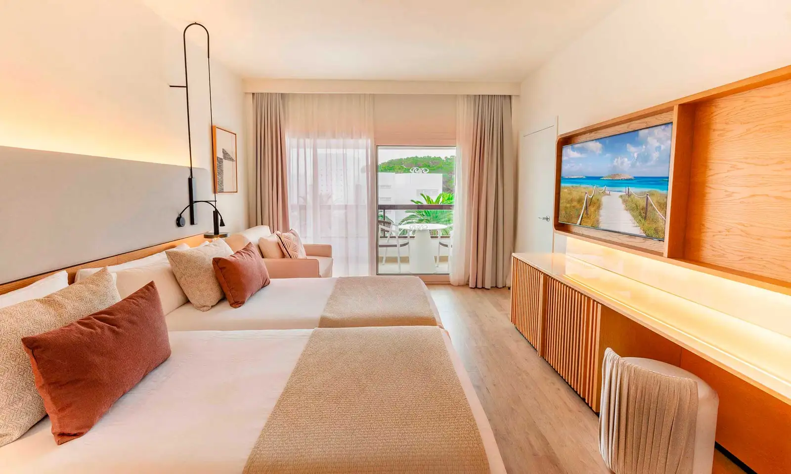 GP-IBZ-PALACE-HABITA-SUITE-GARDEN-VIEW_3