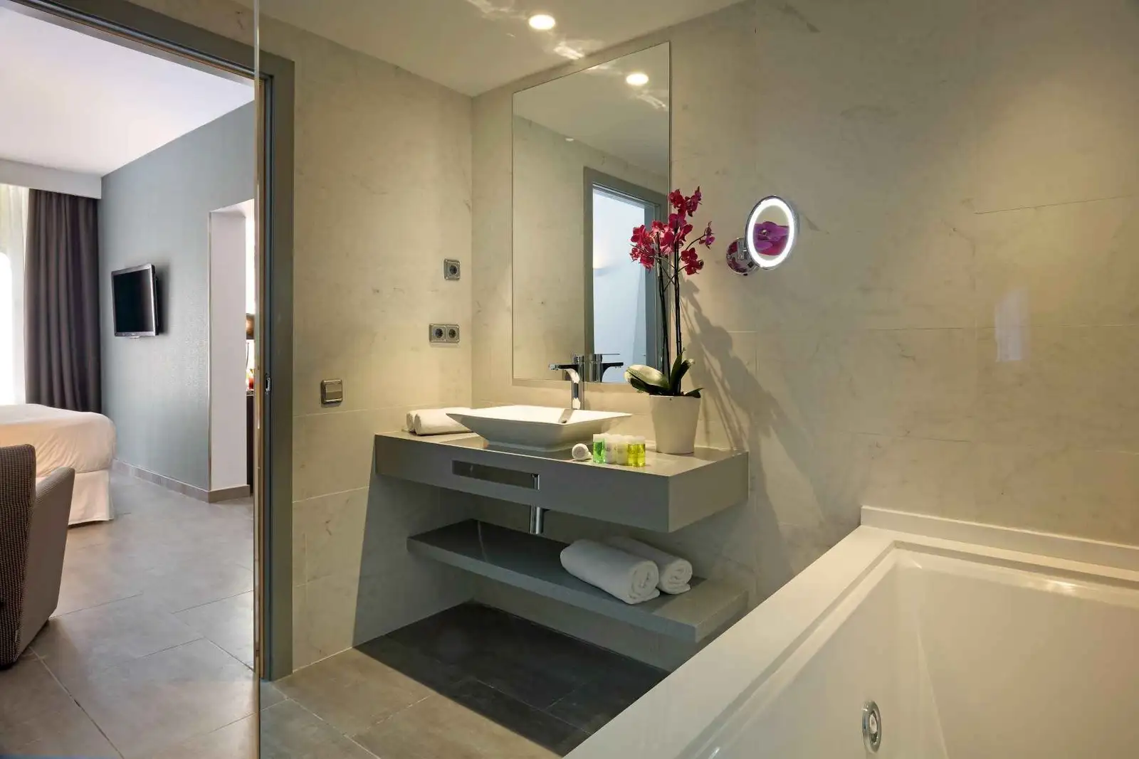 Palladium-Hotel-Cala-Llonga-Suite4