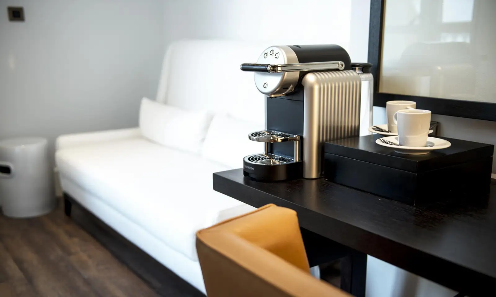 Only-YOU-Boutique-Hotel-Madrid-The-Royal-Blue-Suite4