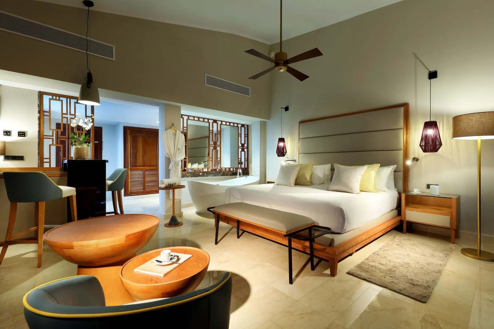 Grand-Palladium-Punta-Cana-Resort-Spa-Premium-Junior-Suite