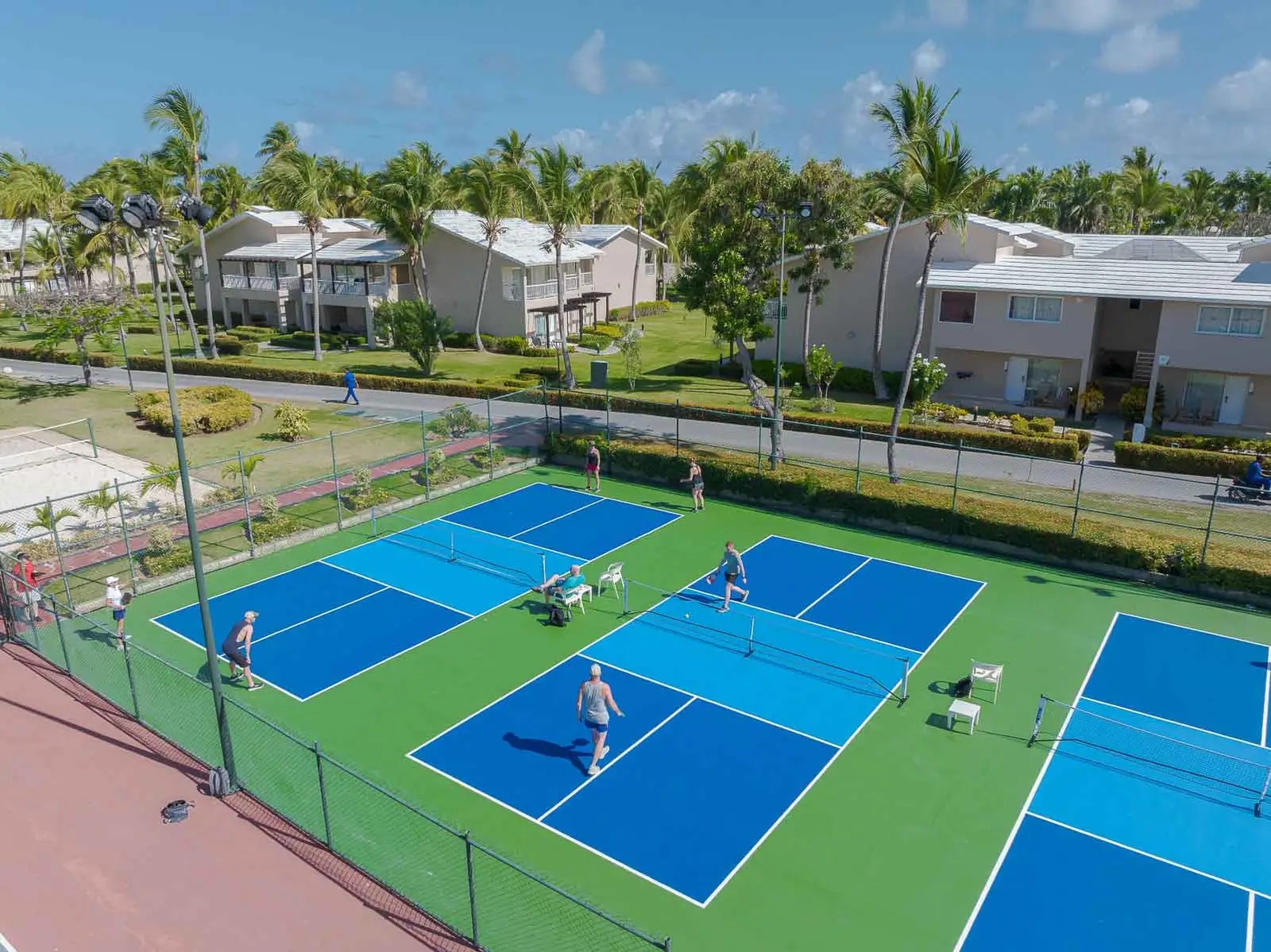 grand-palladium-punta-cana-resort-spa-cancha-pickleball.jpg