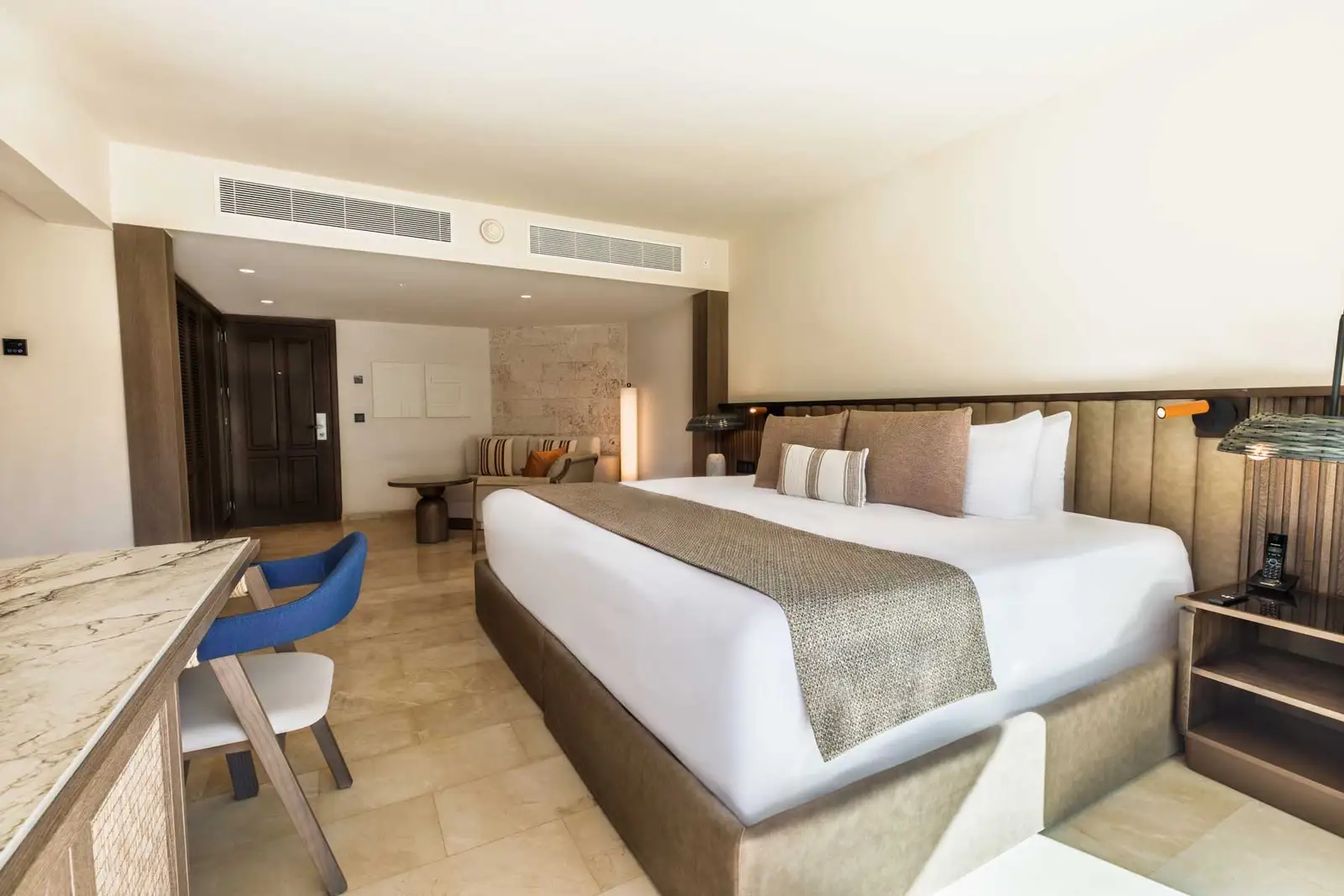 superior junior suite private pool