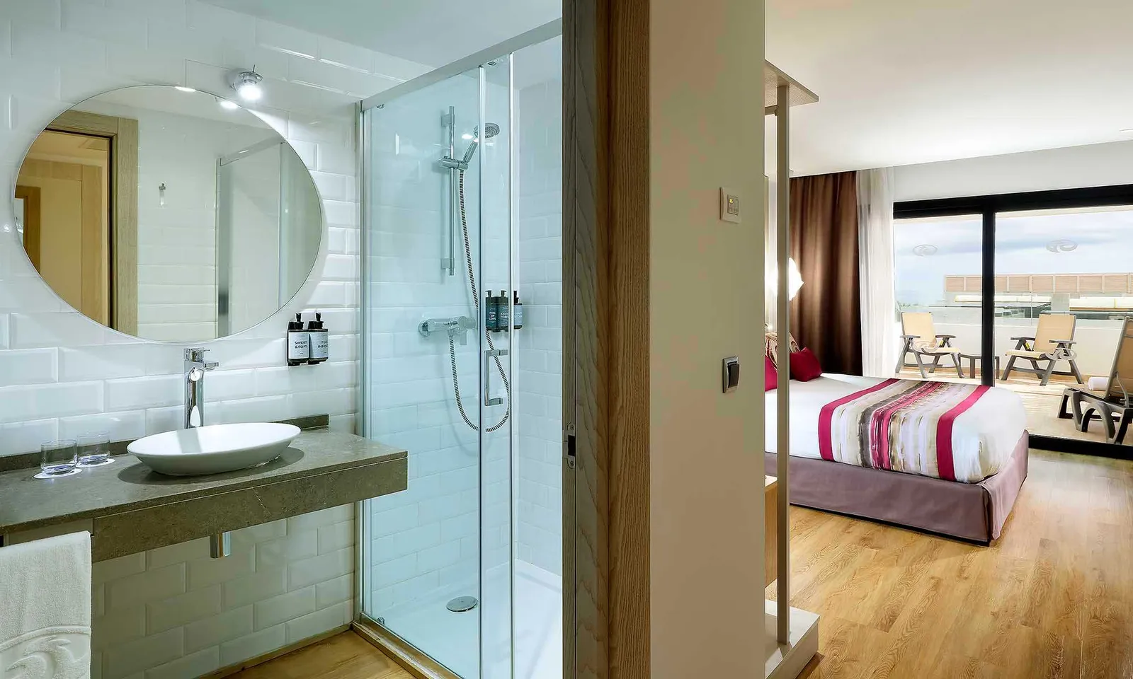 GP-WHITE-ISLAND-HABIT-DELUXE-TERRACE-7306_MG_9583