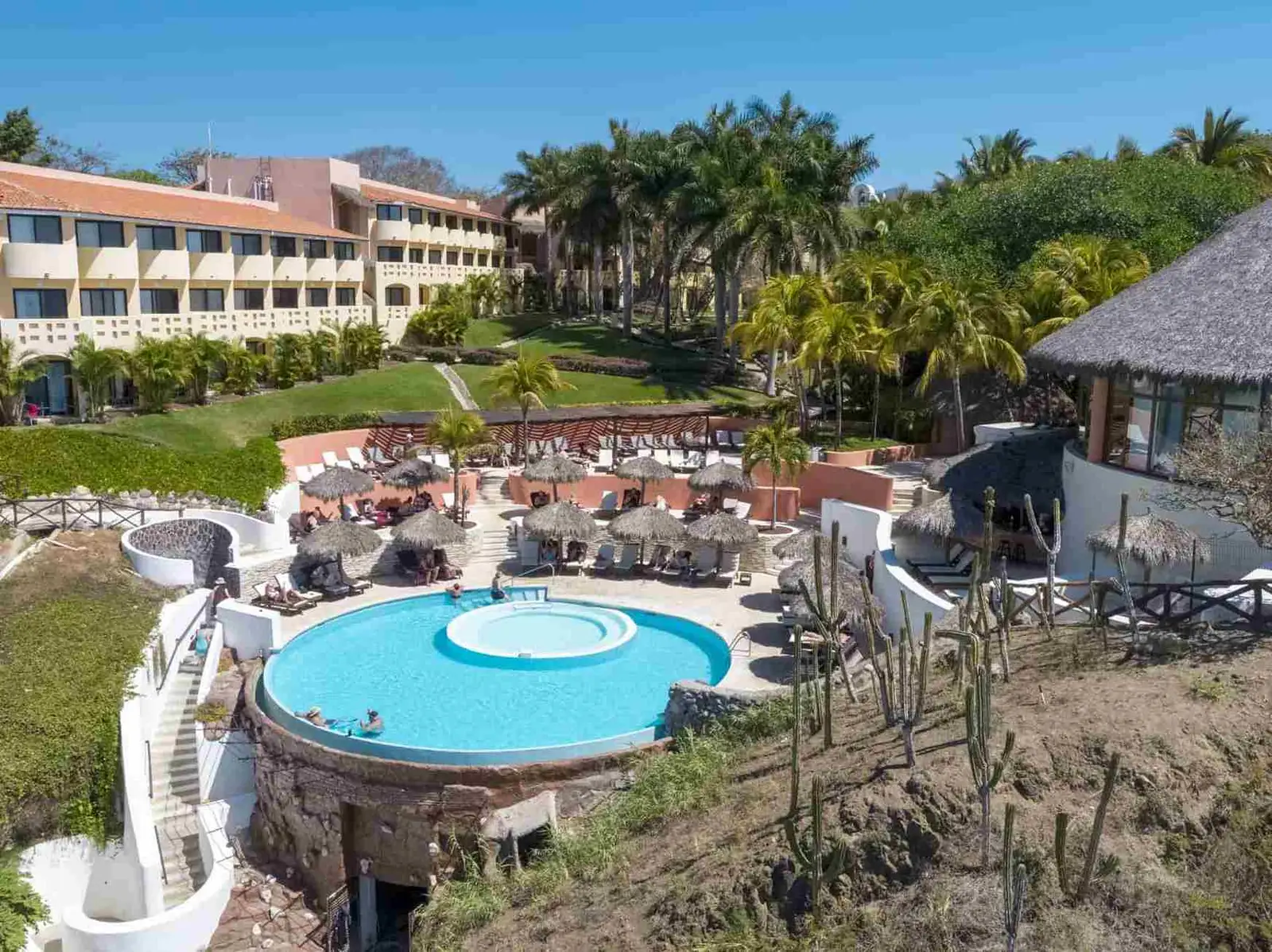 grand-palladium-vallarta-piscina-quiet-pool