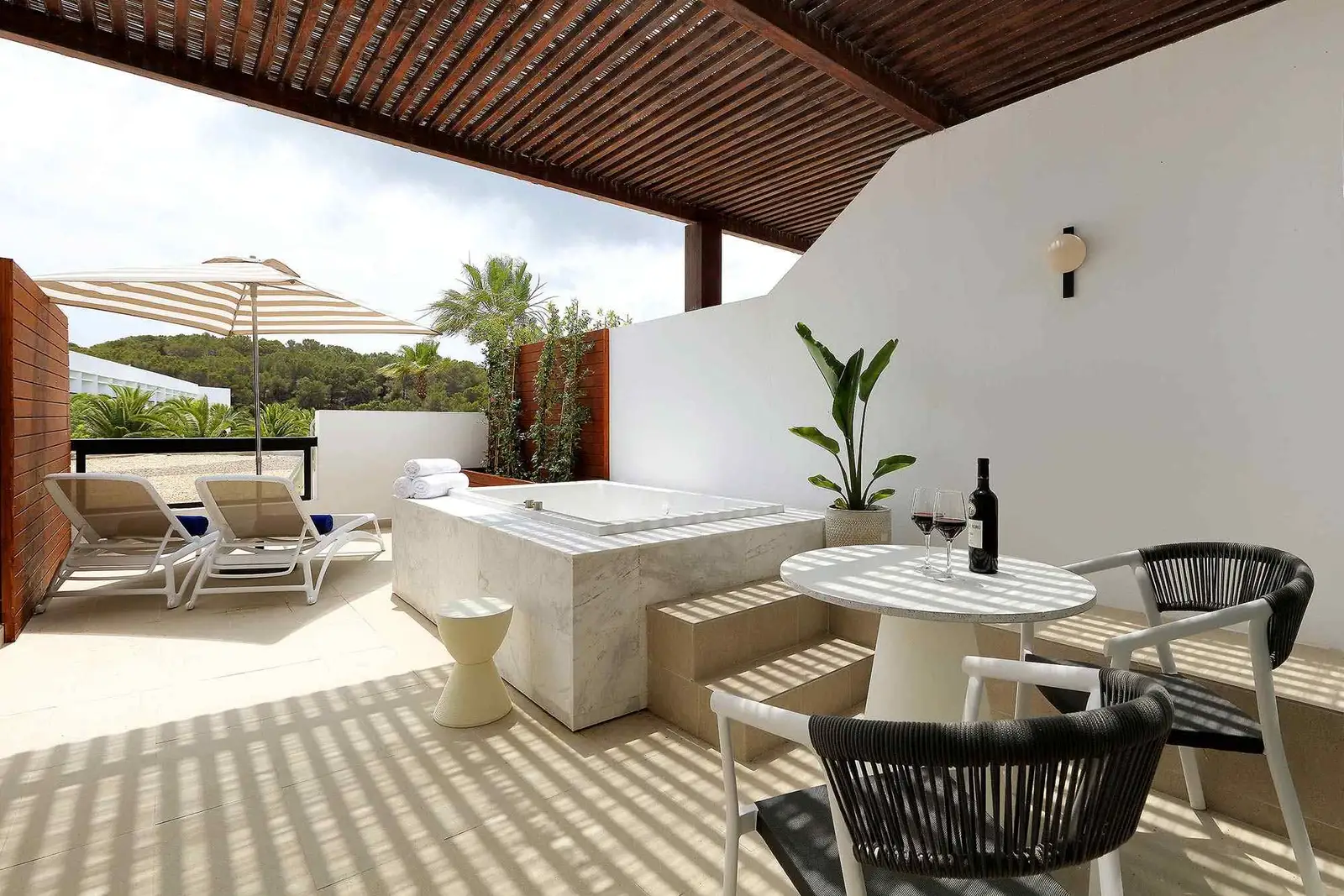 GP-IBZ-PALACE-HABITA-SUPERIOR-JACUZZI-TERRACE-04_MG_0018