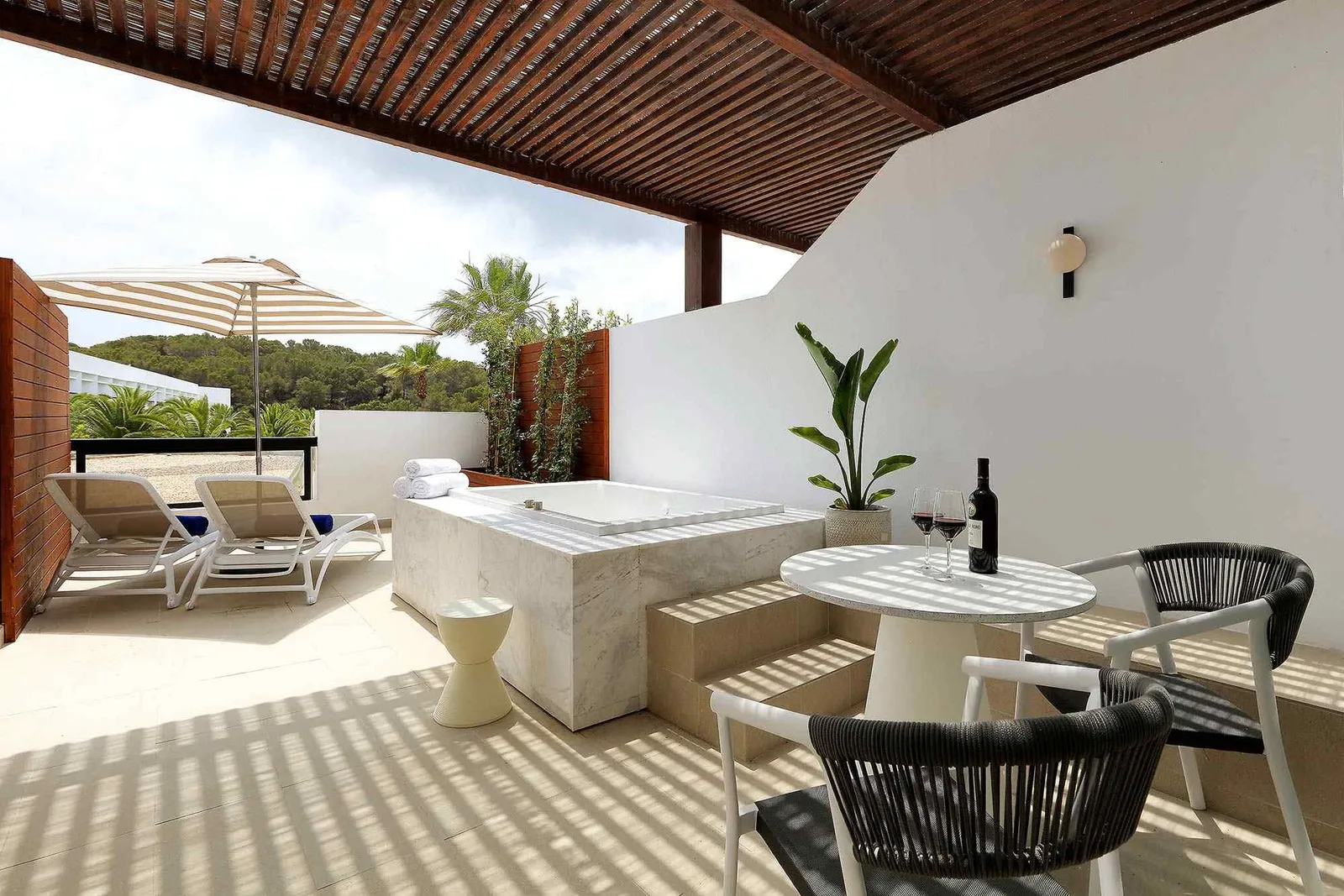 GP-IBZ-PALACE-HABITA-SUPERIOR-JACUZZI-TERRACE-04_MG_0018