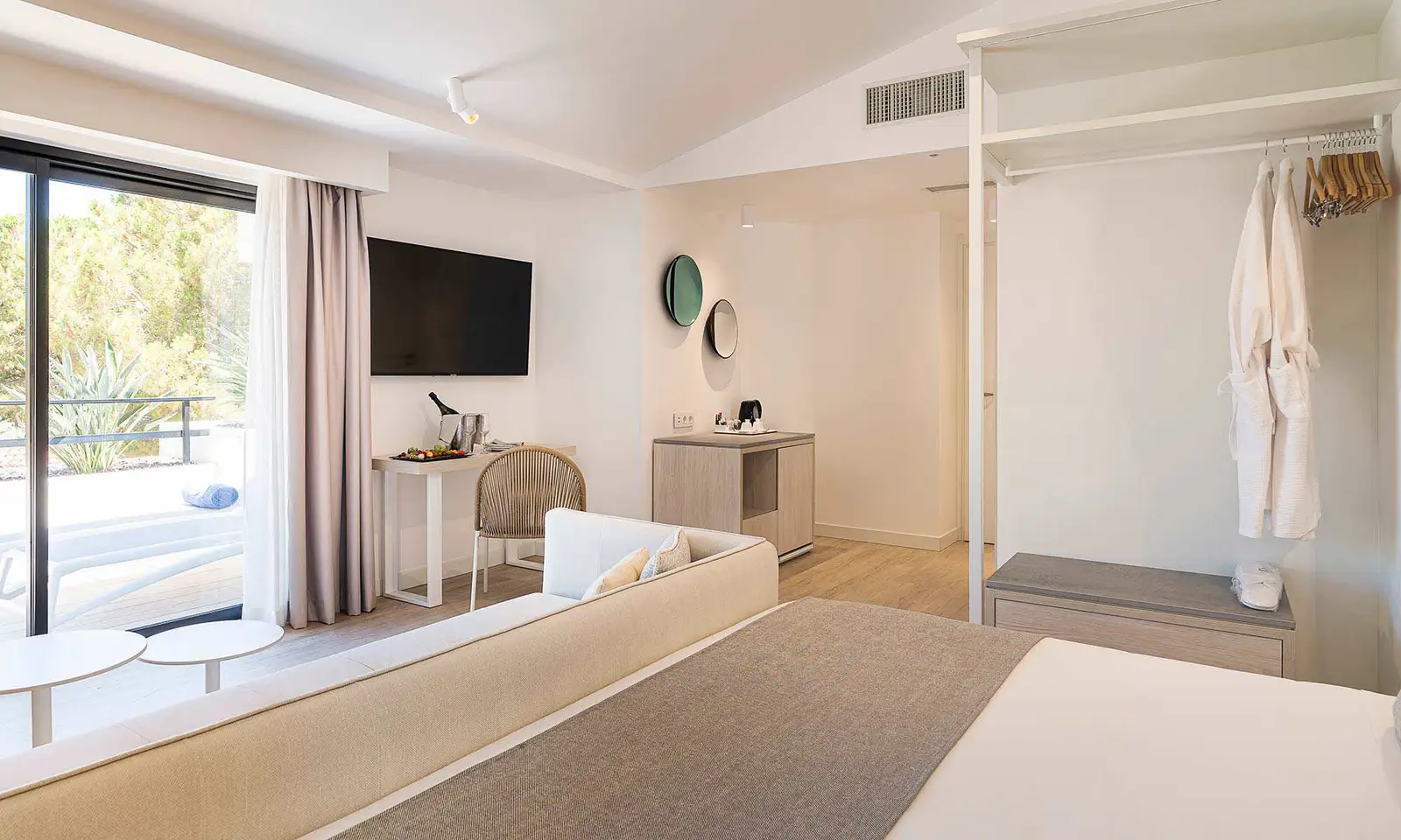 Grand-Palladium-Sicilia-Resort-Spa-Junior-Suite6