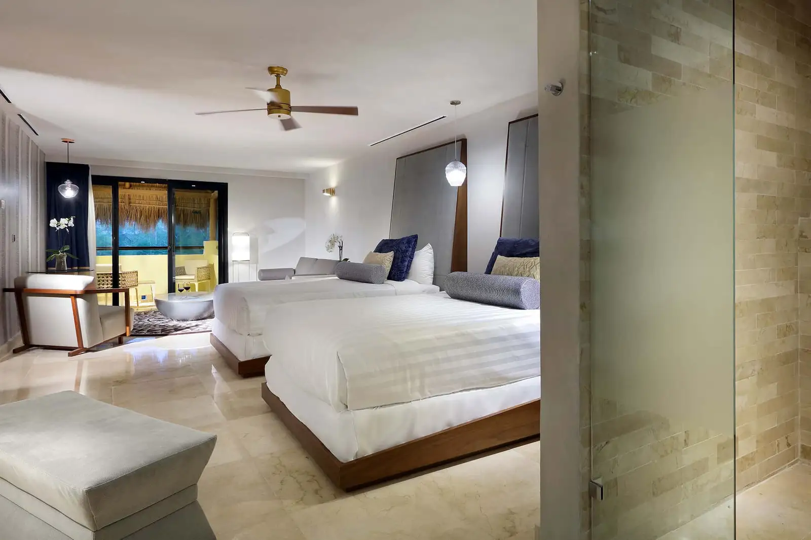 grand-palladium-vallarta-resort-spa-signature-suite-panoramic-ocean-view-8