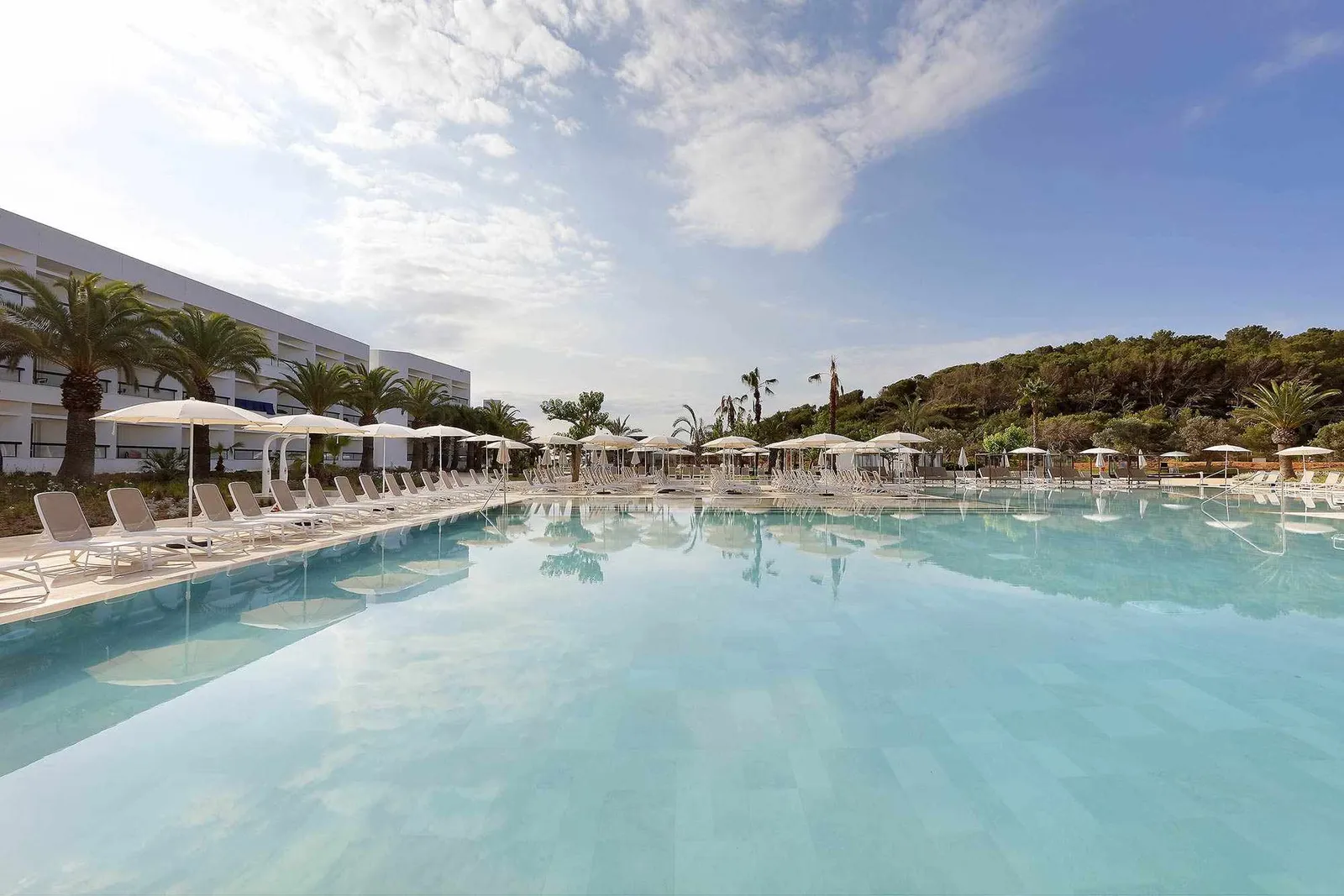 Grand-Palladium-Palace-Ibiza-Resort-Spa-Piscinas9