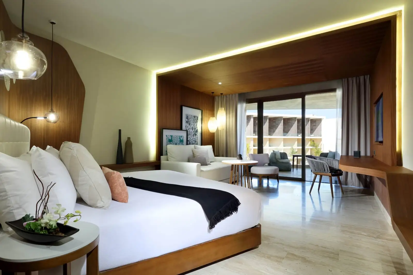 TRS-Coral-Hotel-Junior-Suite-beachfront-ocean-view3