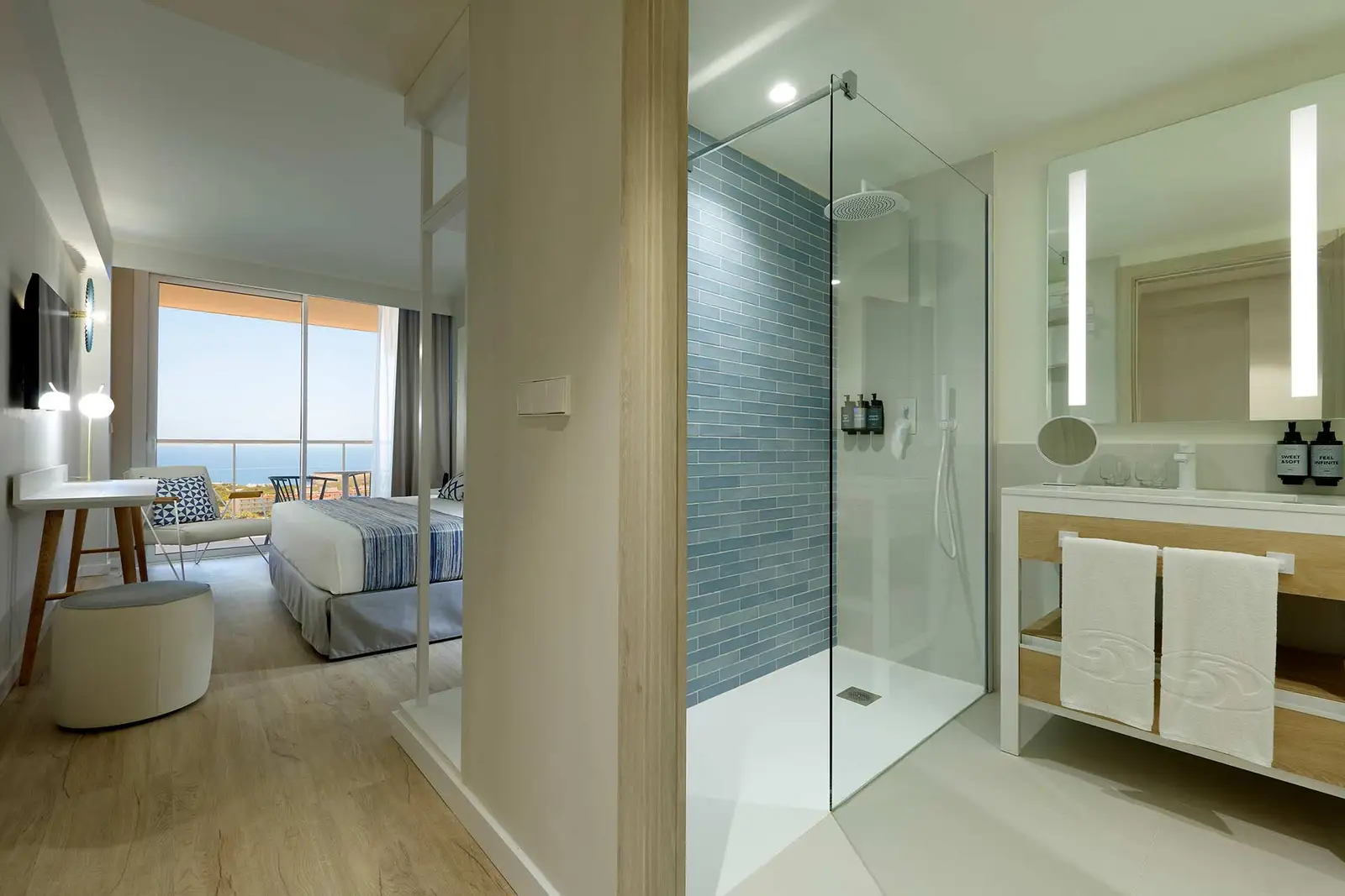 PALLADIUM-HOTEL-MENORCA-SUITE_Baño