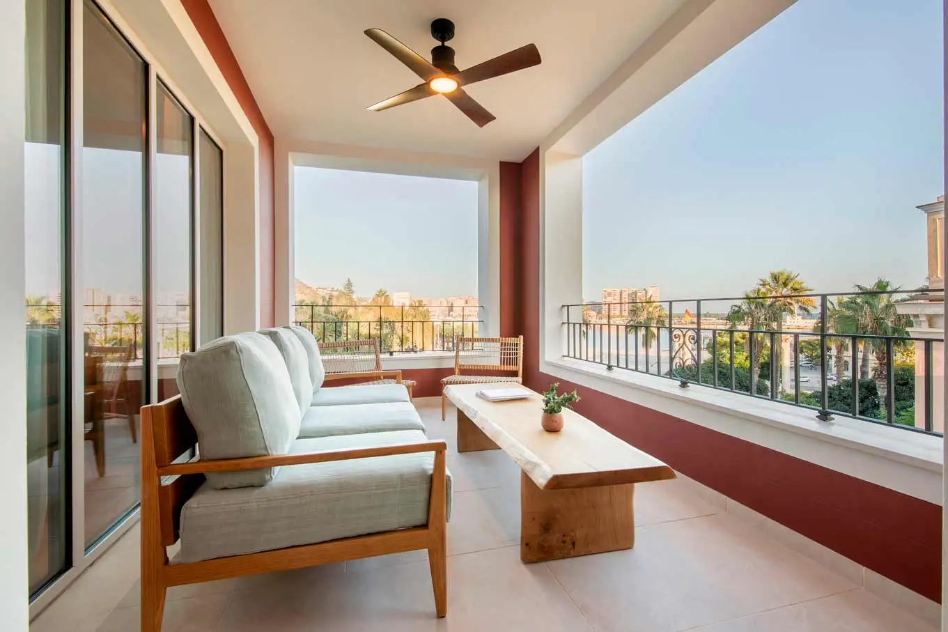 only-you-malaga-junior-suite-terrace-marina-5
