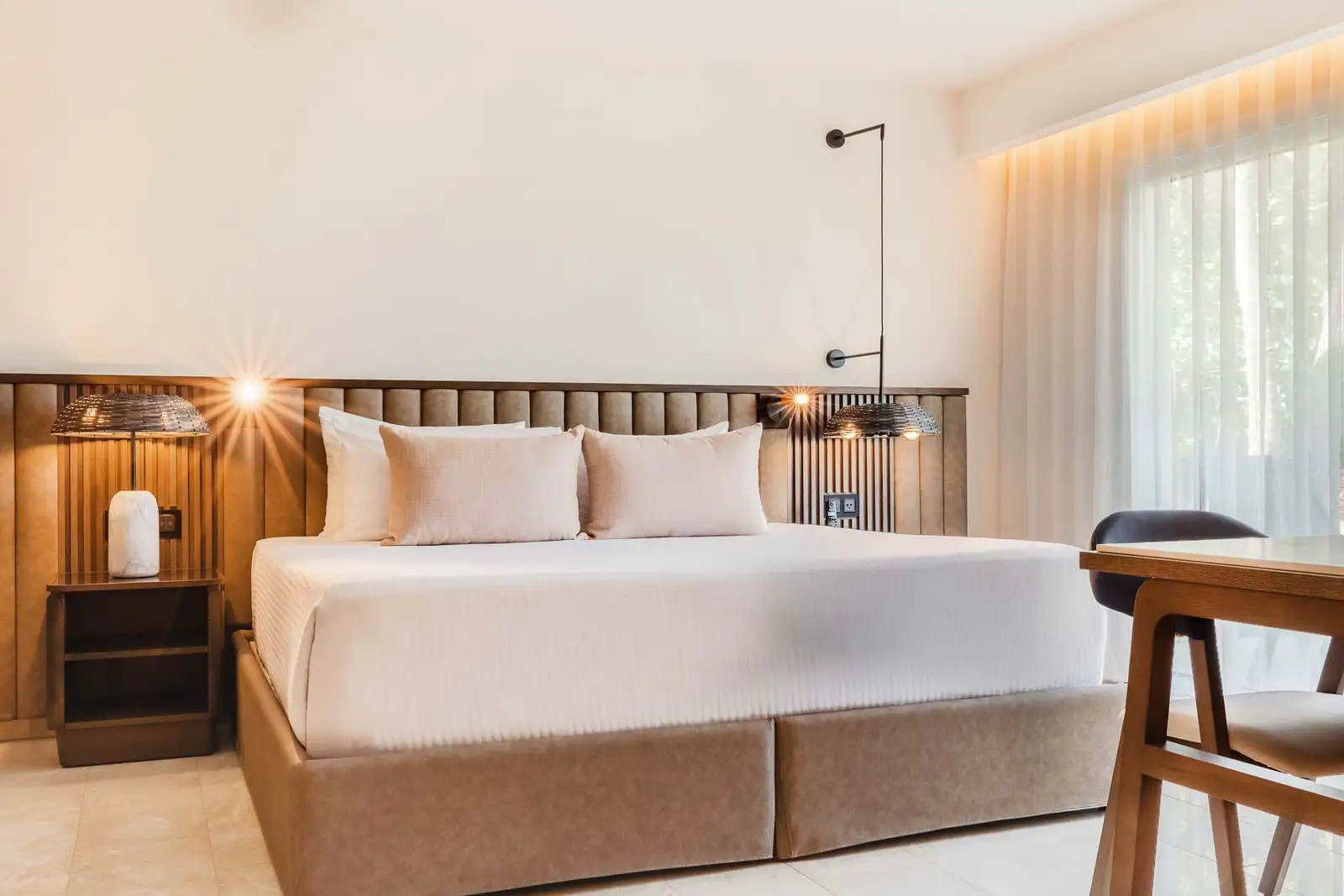 superior-junior-suite-private-pool