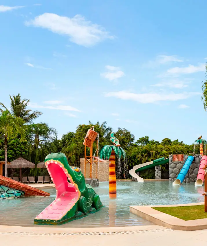 Family Selection at Grand Palladium Imbassai