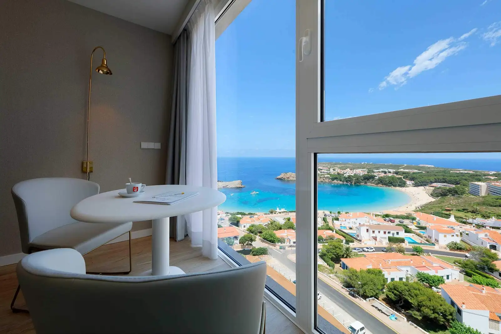 PALLADIUM-HOTEL-MENORCA-SUITE_VISTA_MAR