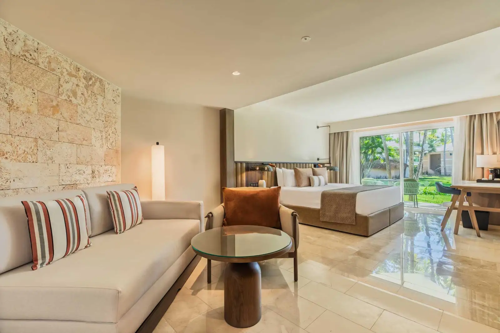 romance suite garden view