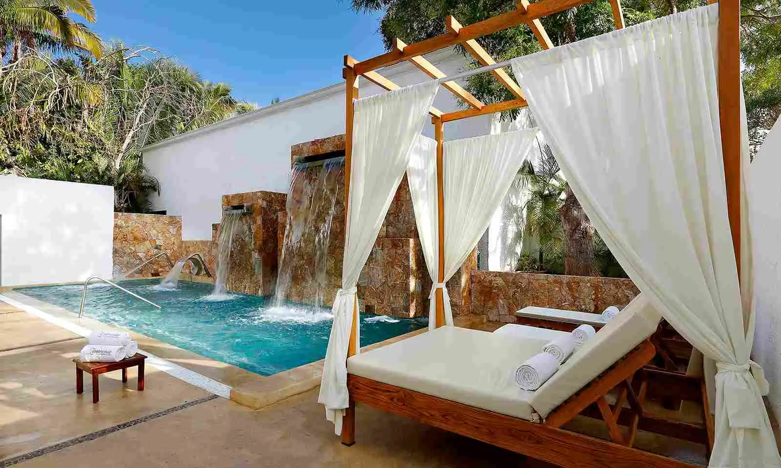 grand-palladium-vallarta-resort-spa-piscina-5