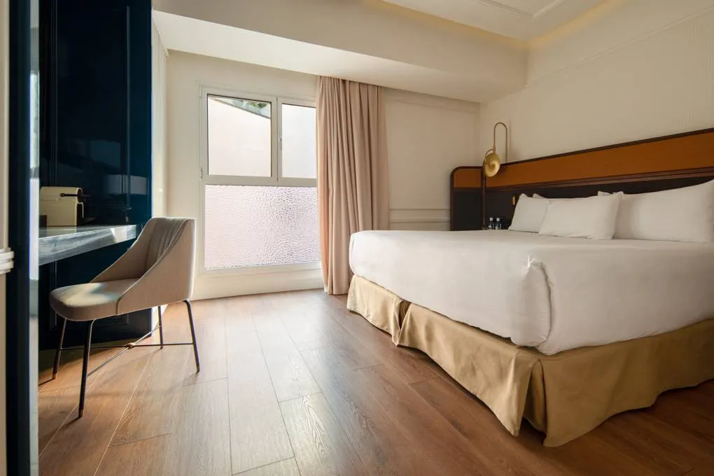 Only-YOU-Hotel_Valencia_Deluxe_01