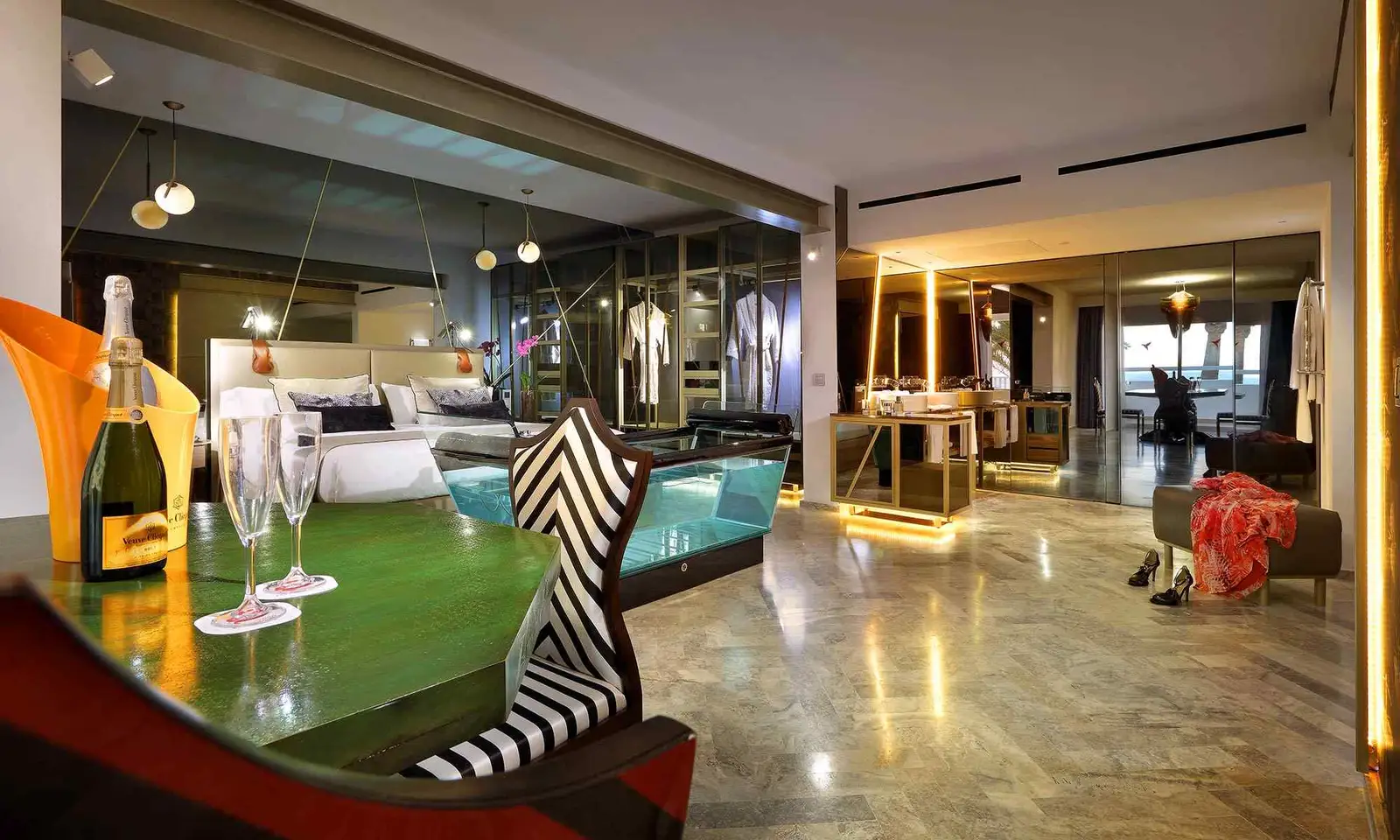 ushuaia-ibiza-beach-hotel-suite-xpa