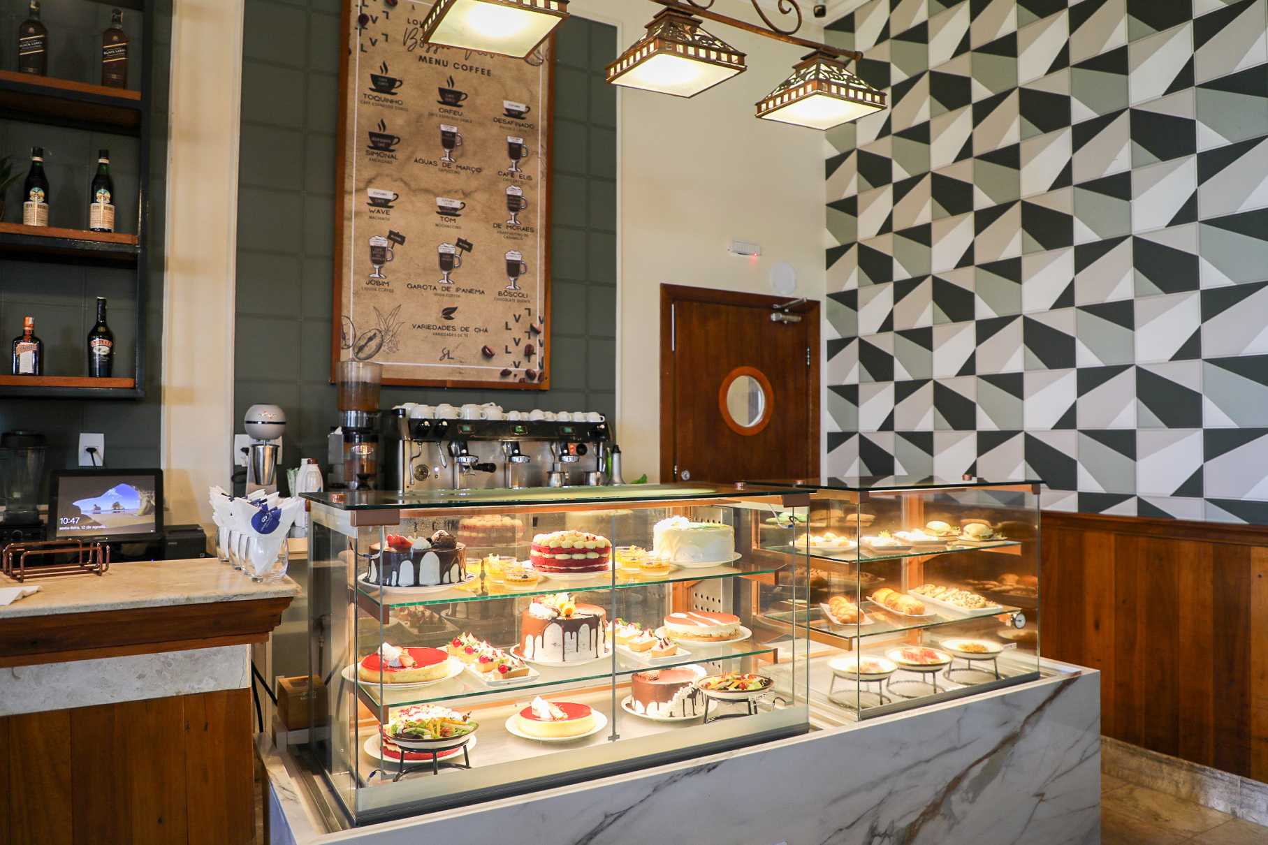 The-Signature-Level-at-Grand-Palladium-Imbassai-Resort-Spa-Bossa-Nova-Bar