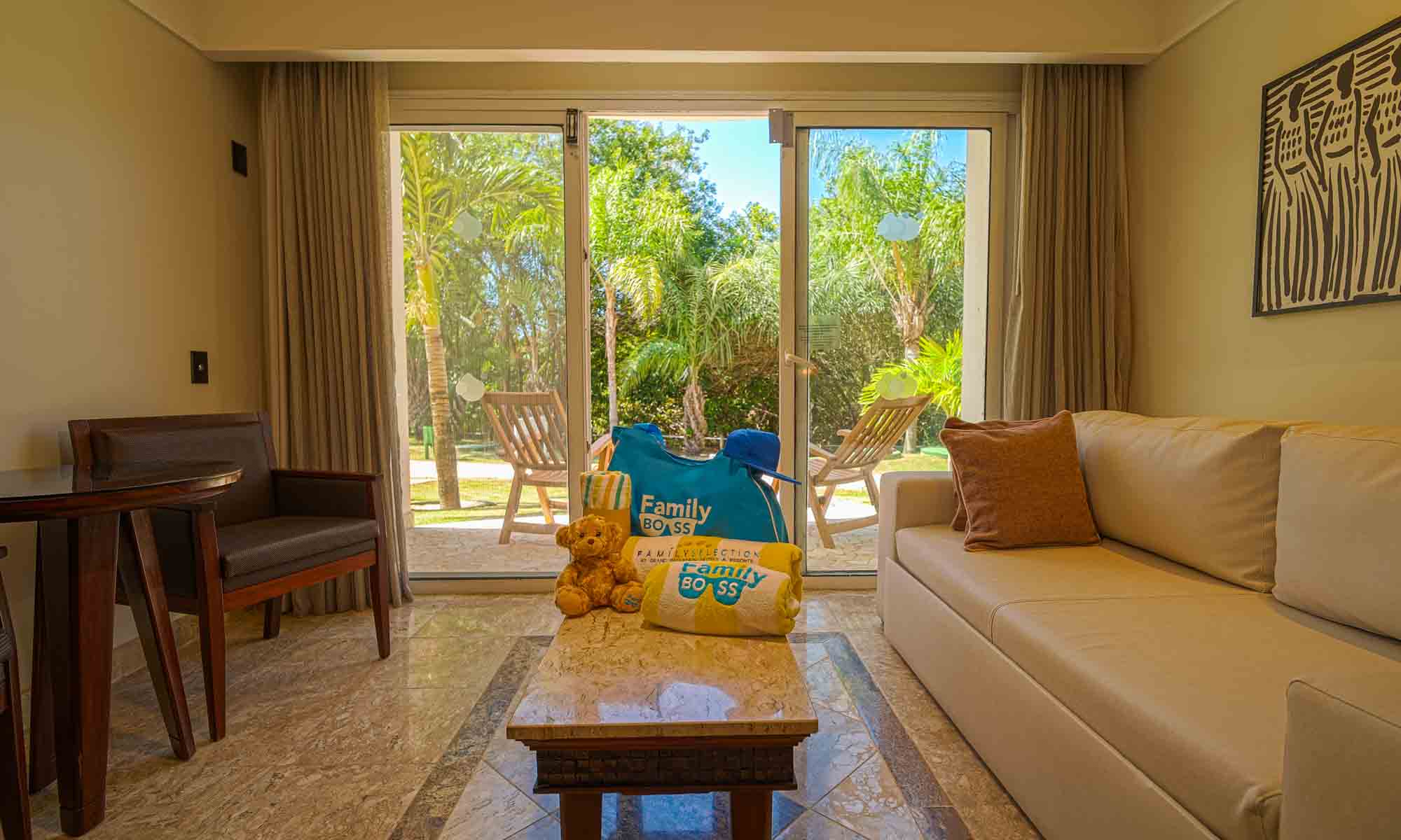 fs imbassai jr suite pool access