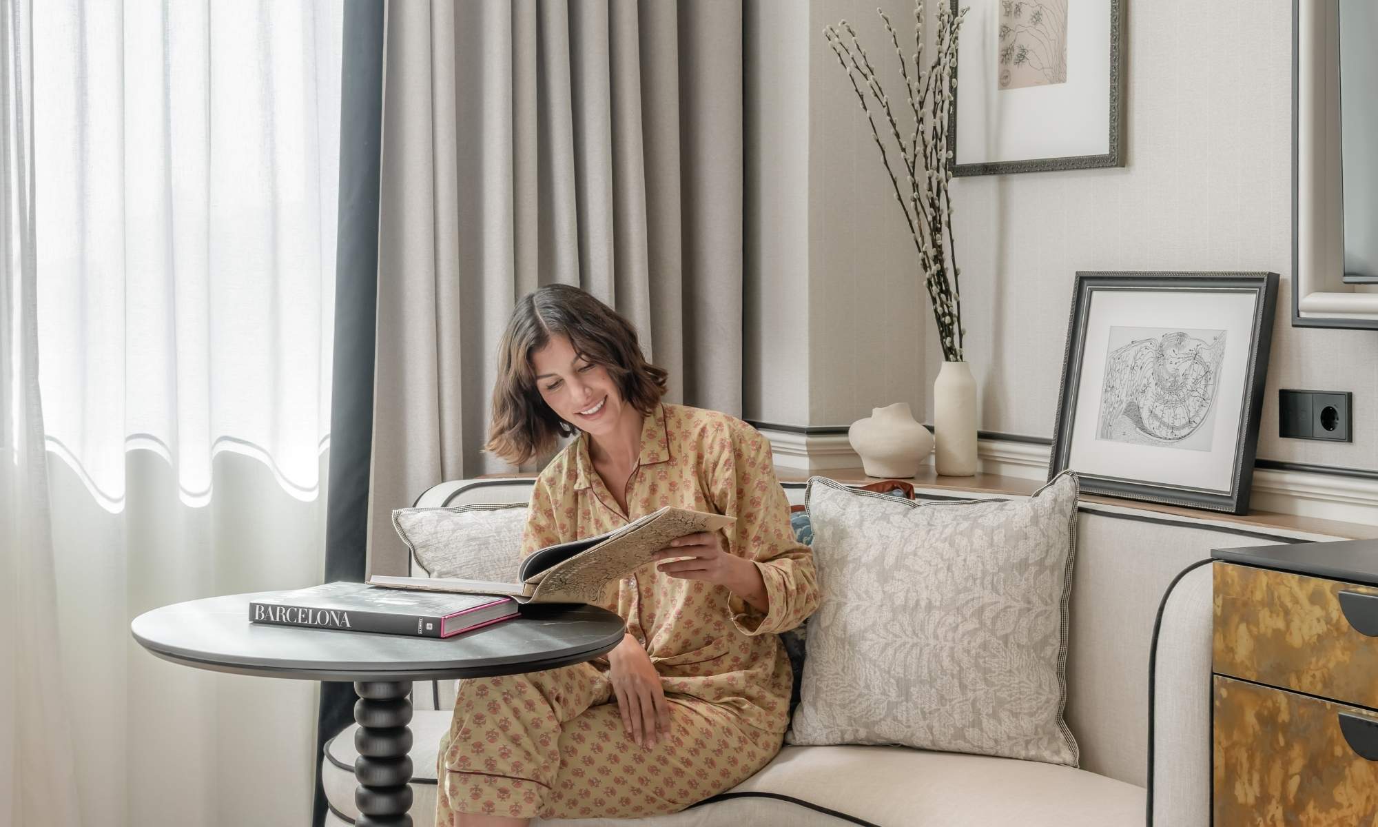 deluxe-corner-city-view