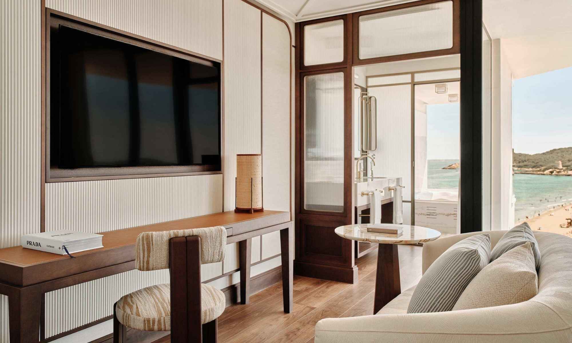 deluxe-superior-sea-view