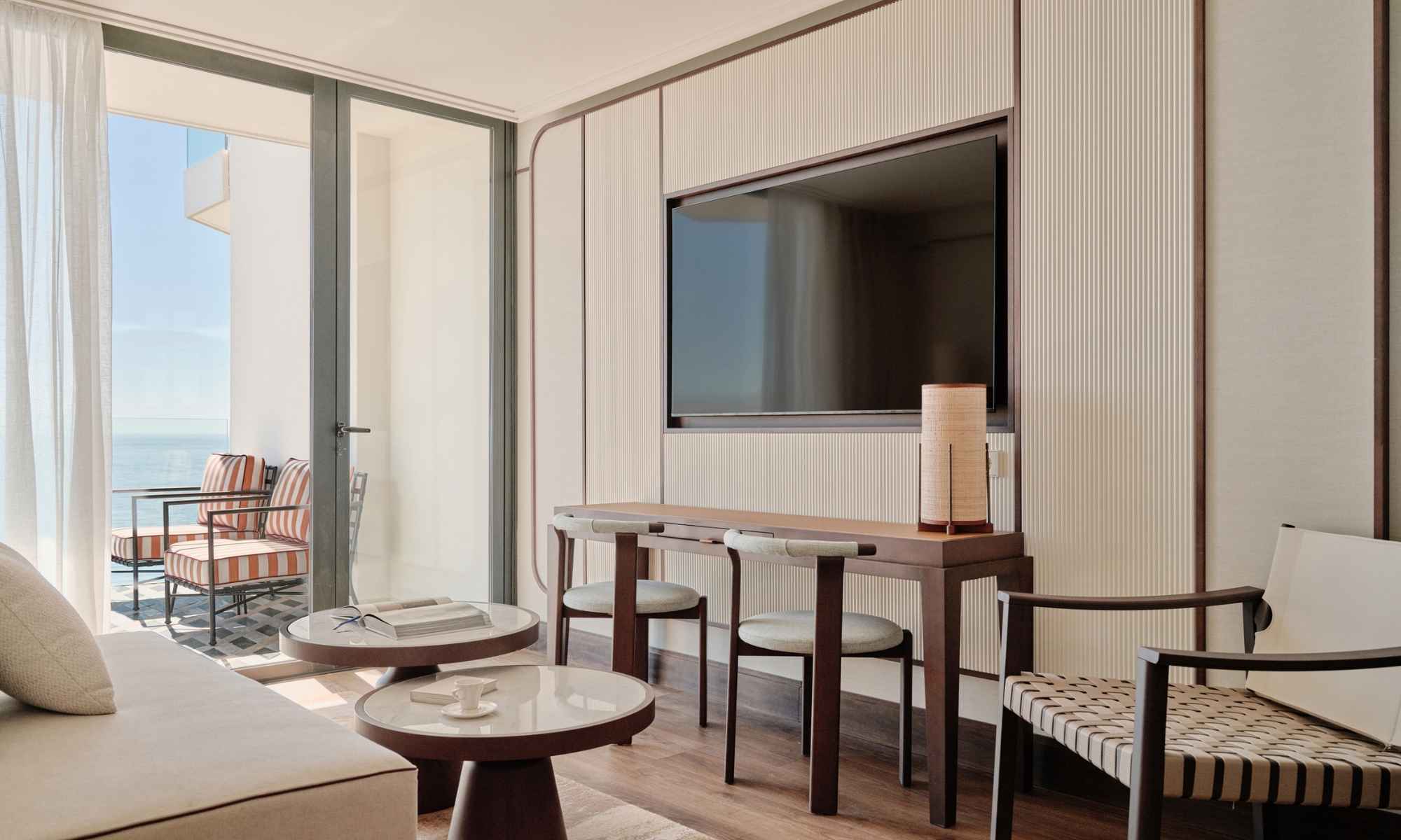 premium-comfort-suite