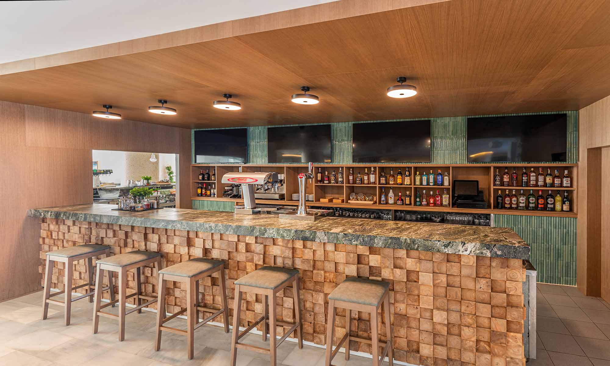 Savina Lobby Bar
