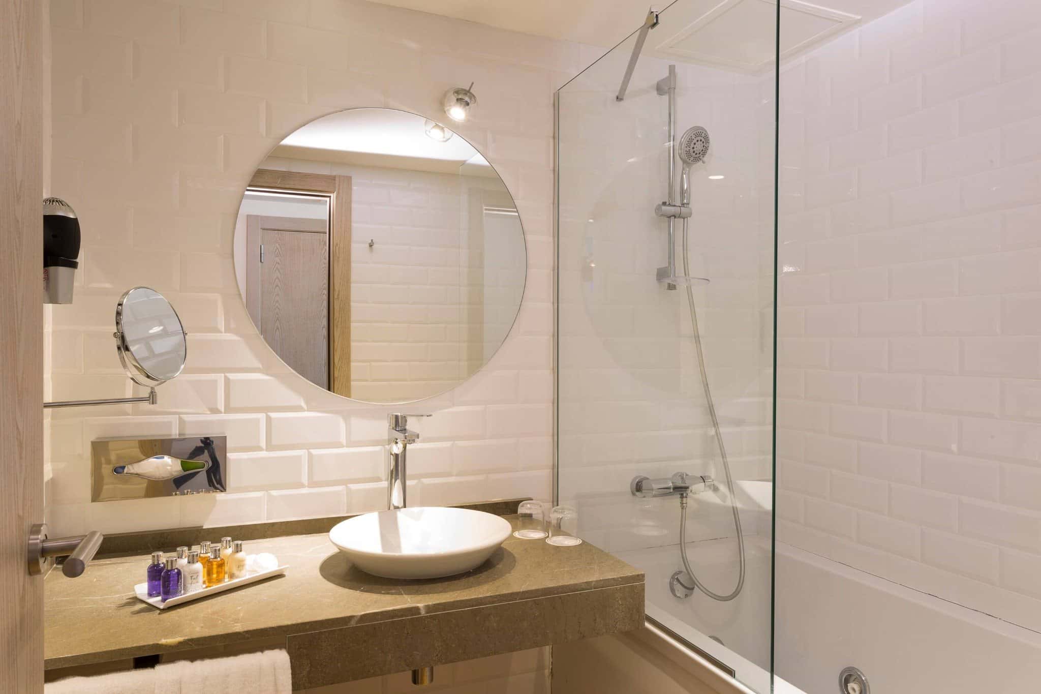 Grand-Palladium-White-Island-connecting-family-superior3