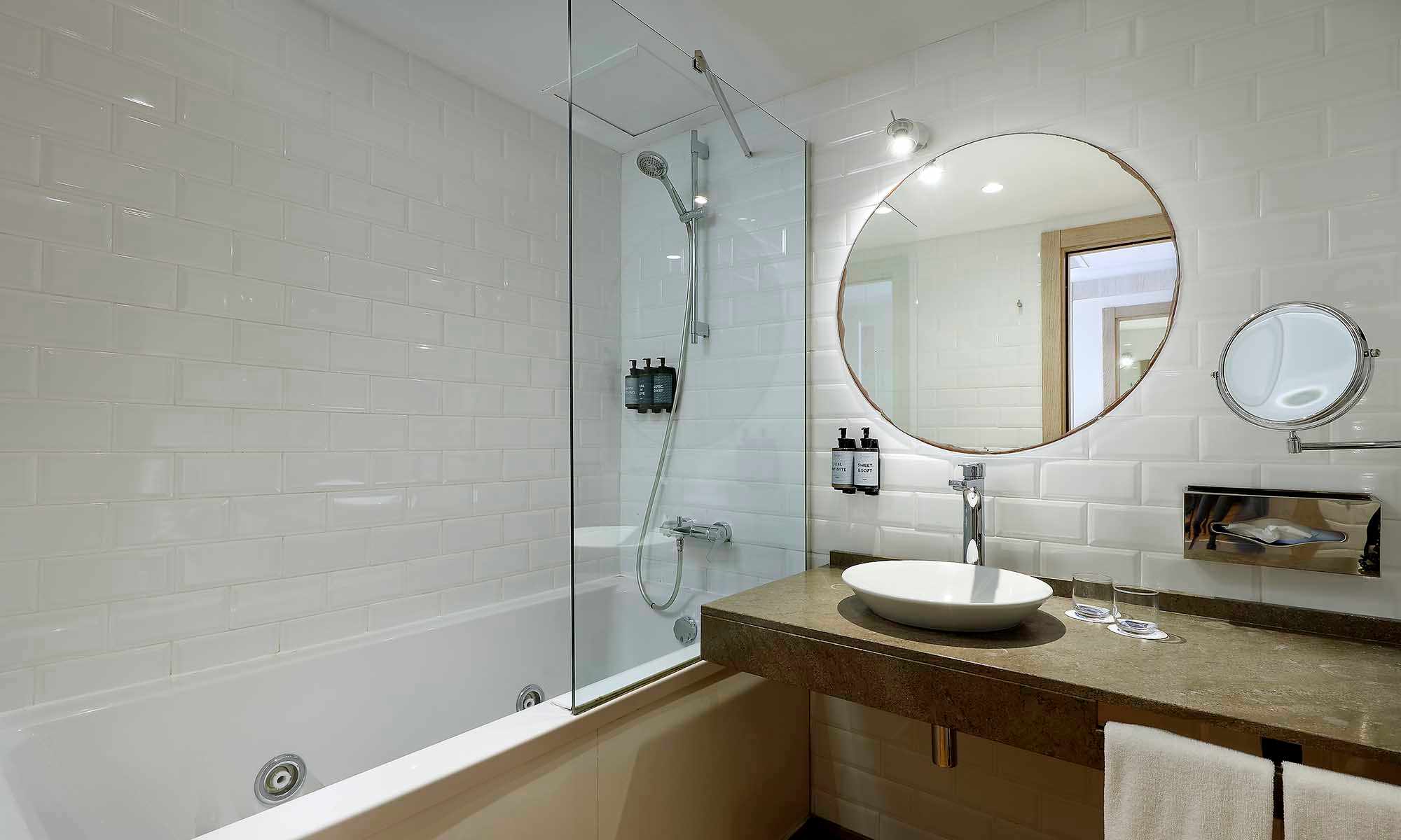 GP-WHITE-ISLAND-HABIT-SUPERIOR-7003_MG_9725