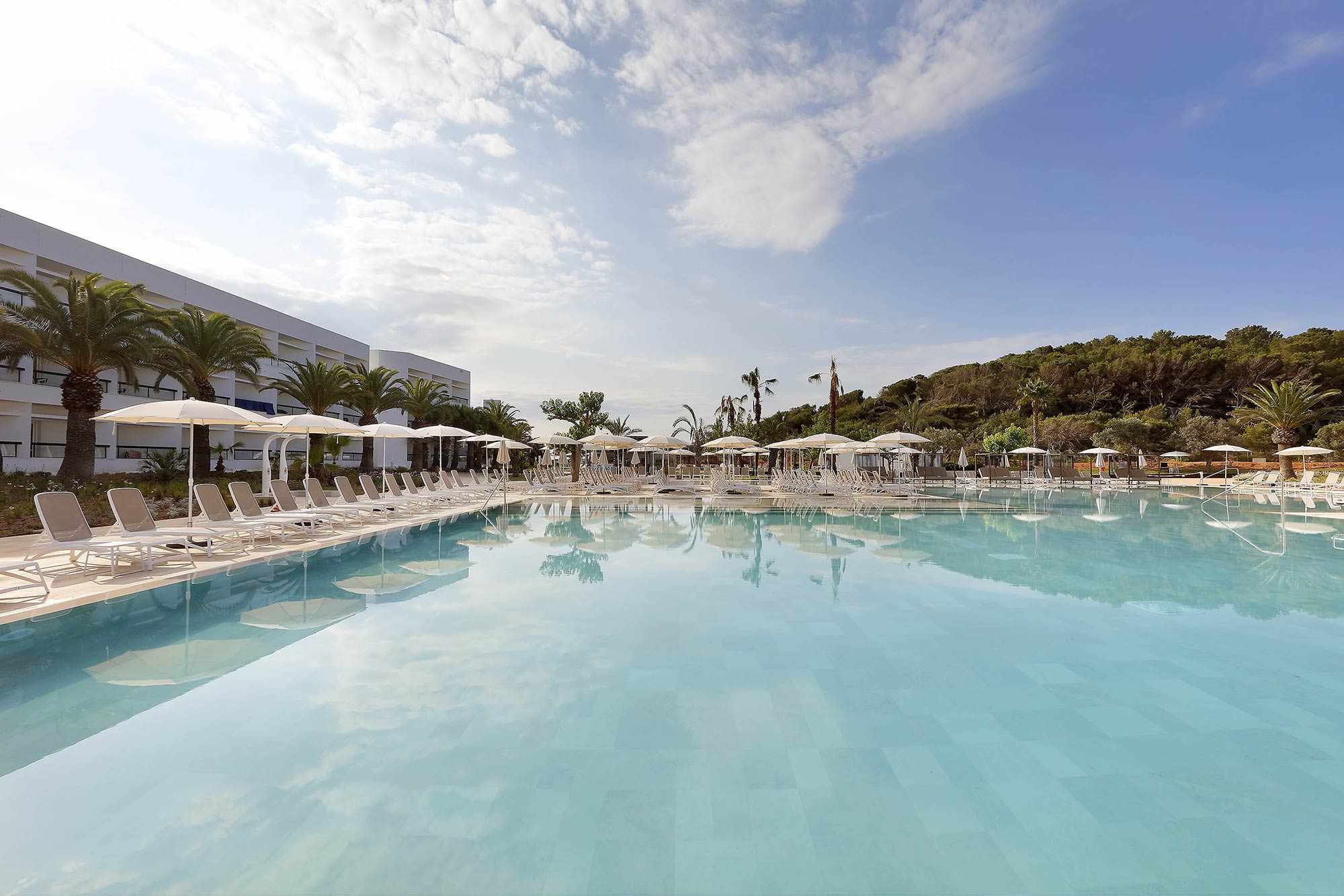 Grand-Palladium-Palace-Ibiza-Resort-Spa-Piscinas9