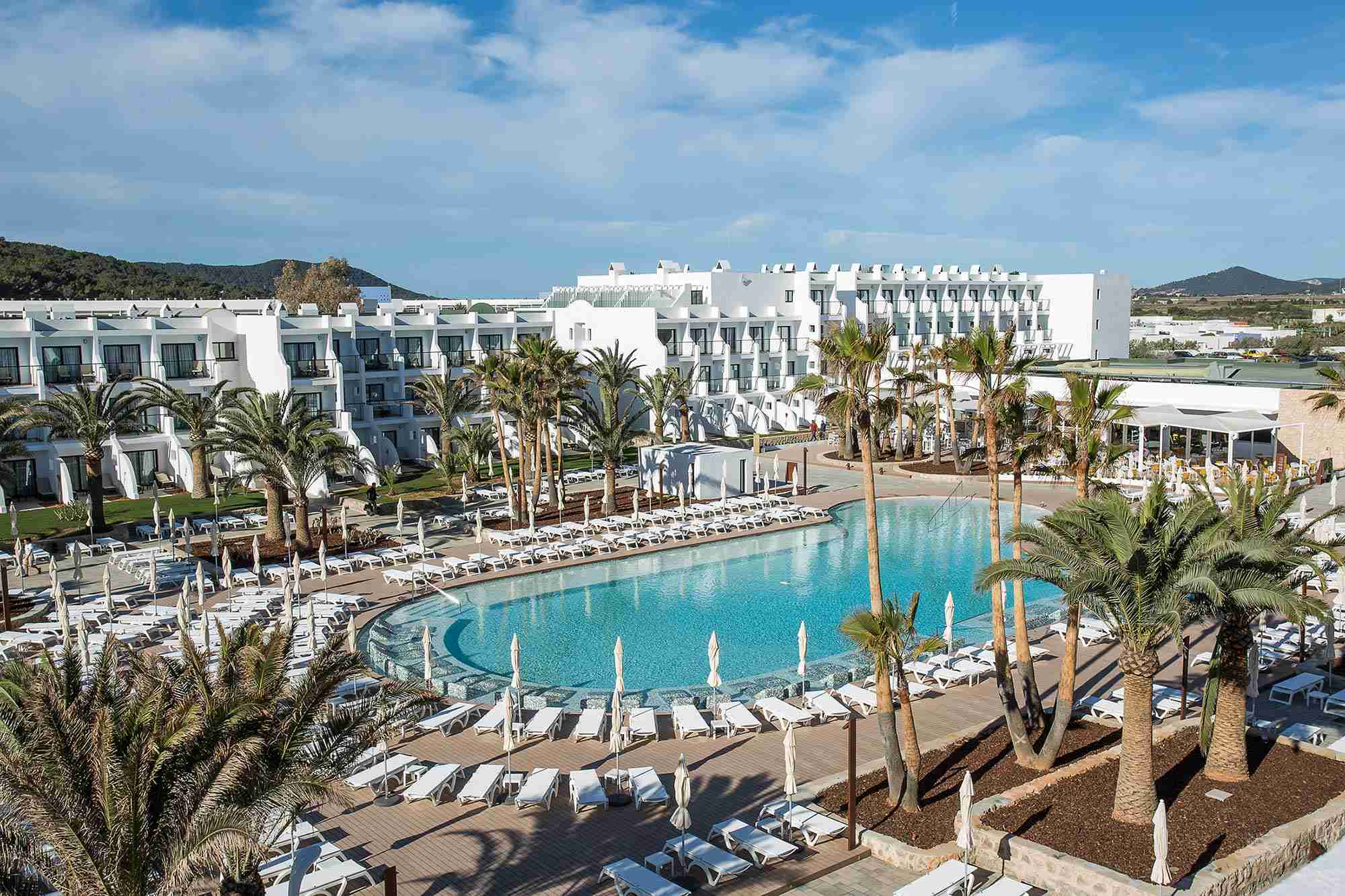 Grand-Palladium-White-Island-Resort-Spa2