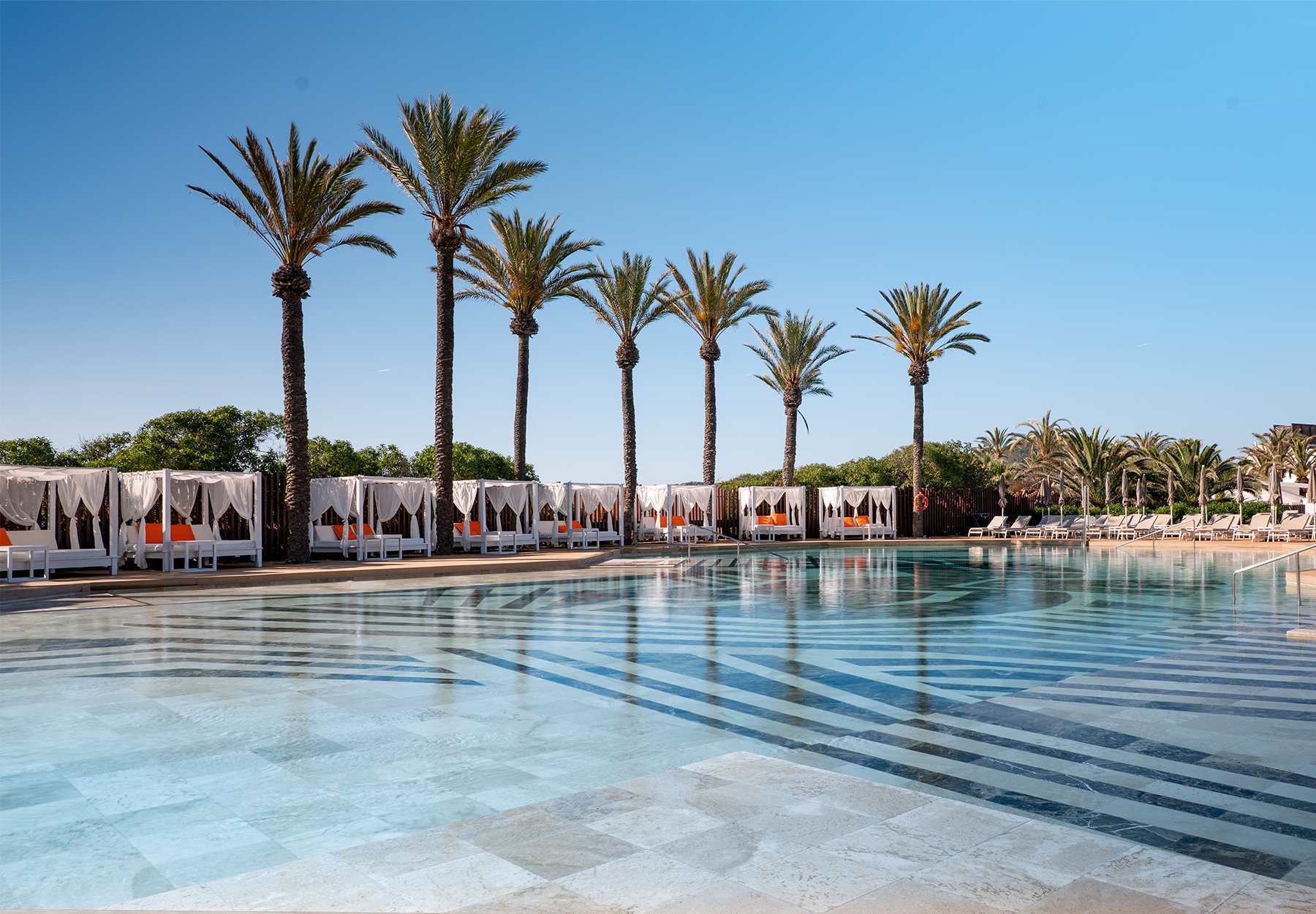 Eden Pool Bar