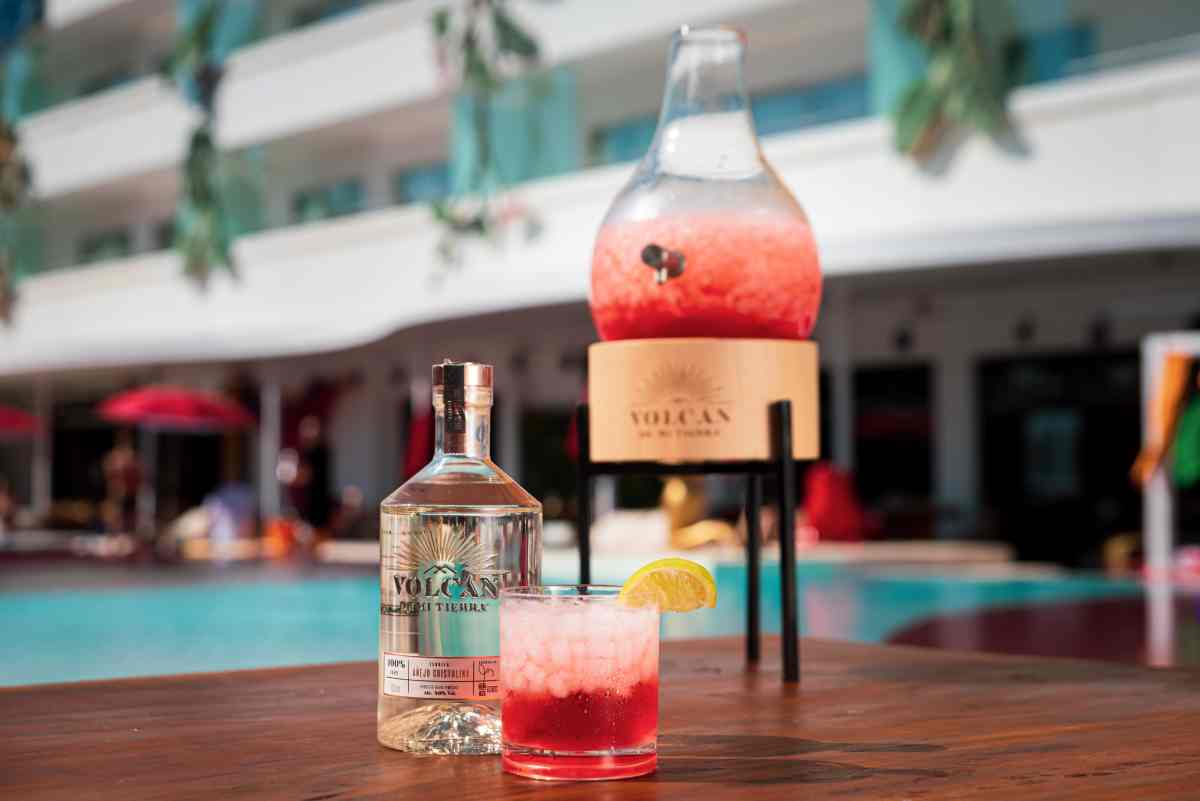 the_ushuaia_tower_the_beach