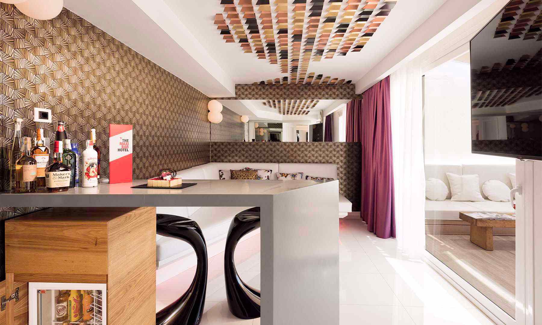 ushuaia-ibiza-beach-hotel-backstage-suite-5