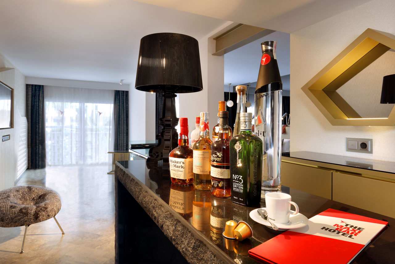 ushuaia-ibiza-beach-hotell-suite-club-3