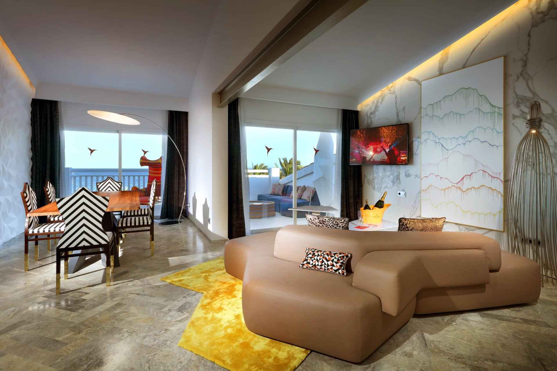 SIZE-MATTERs-SUITE-IMG-6470