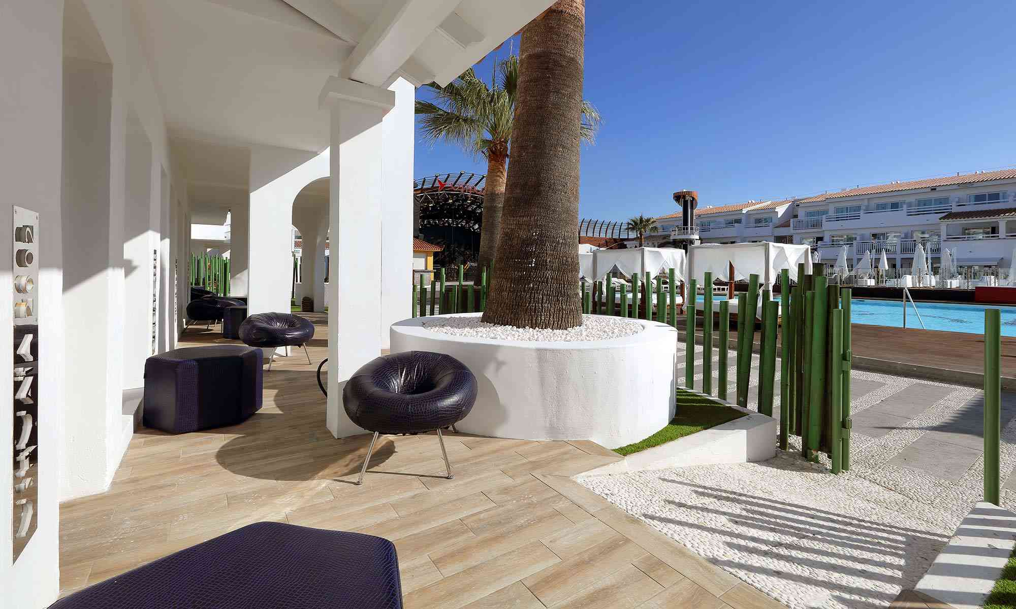 ushuaia-ibiza-beach-hotel-party-all-night-long4