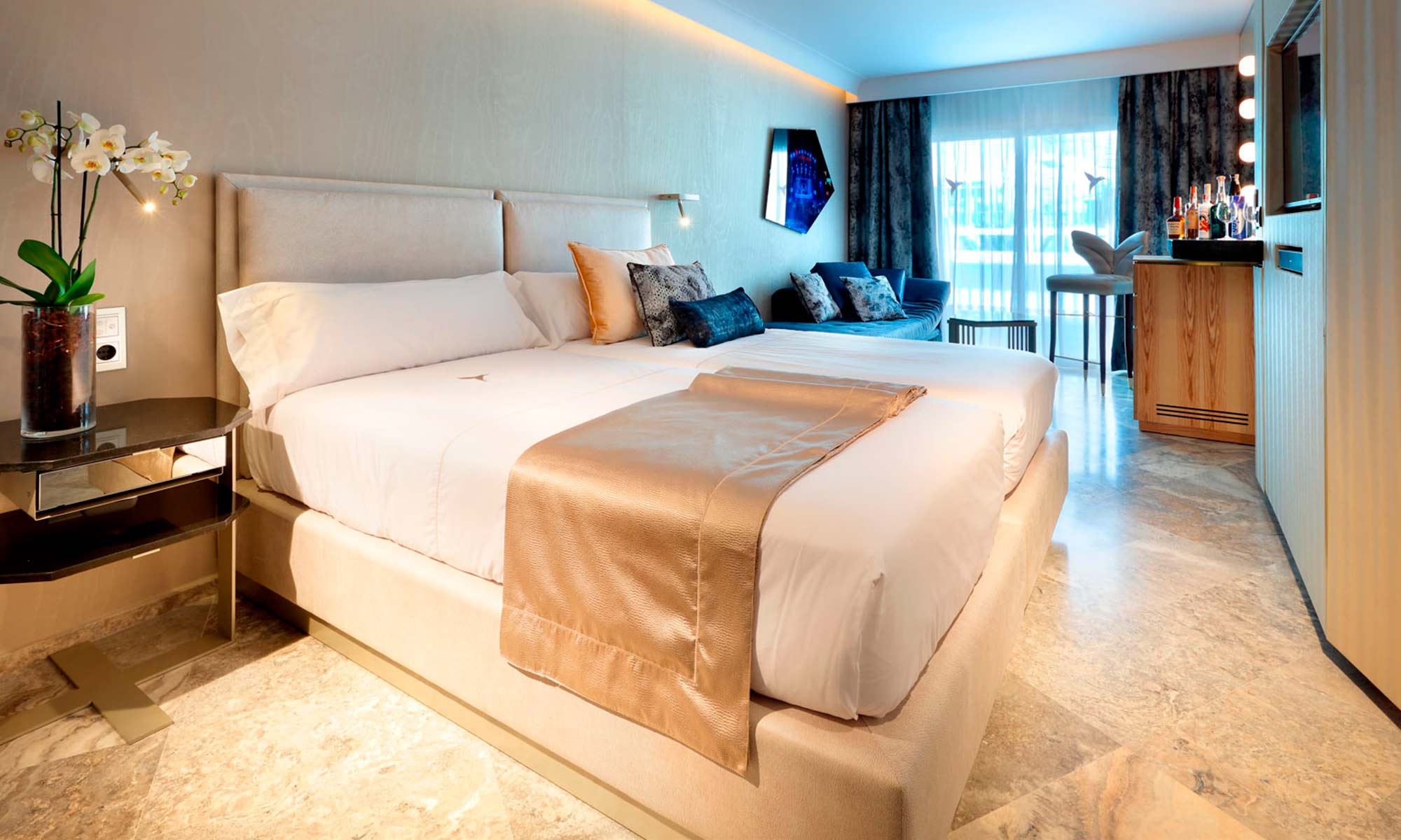 Ushuaia Ibiza Beach Hotel Superior Swim Up