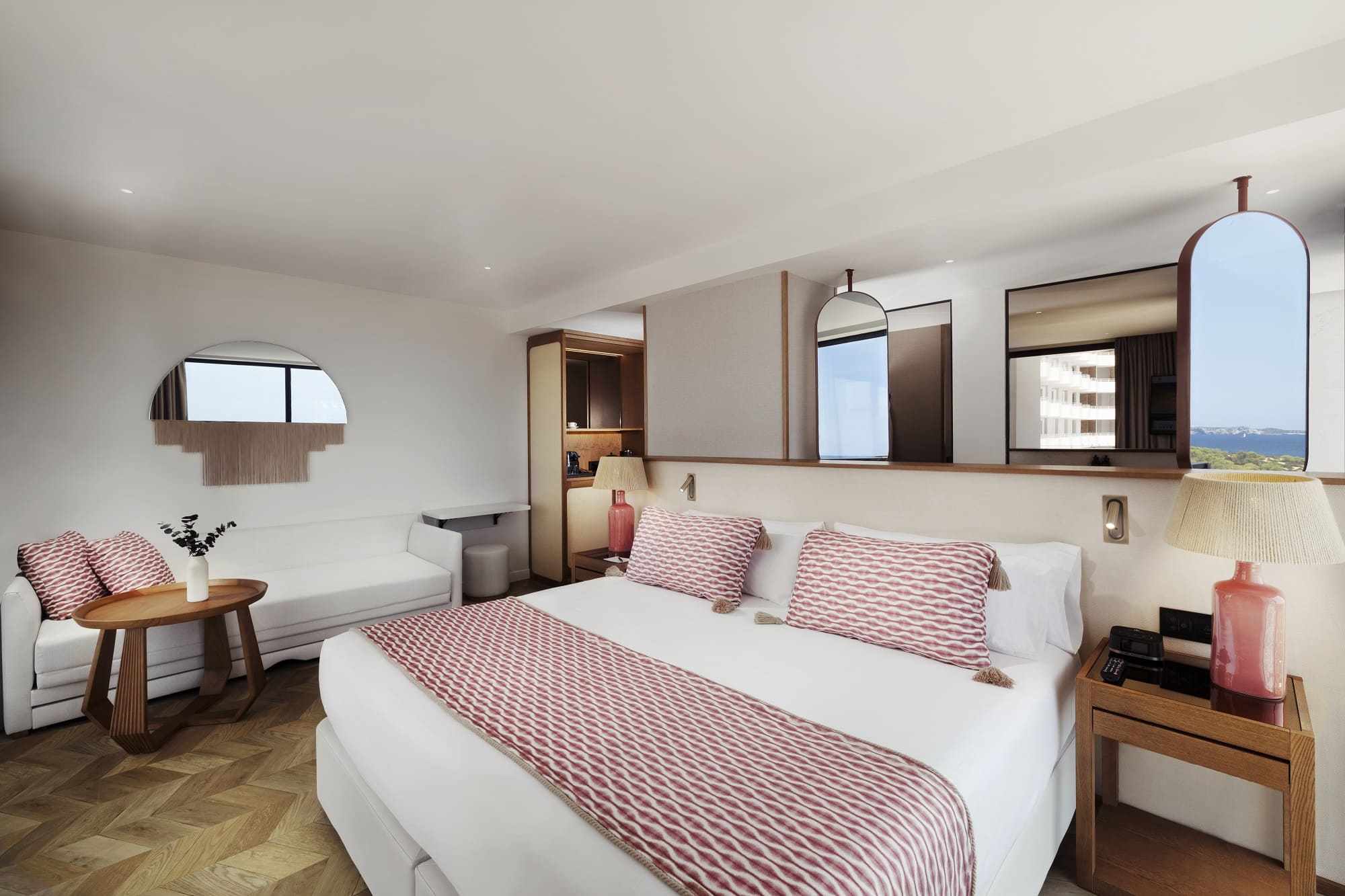 trs_ibiza_sunset_junior_suite_cama