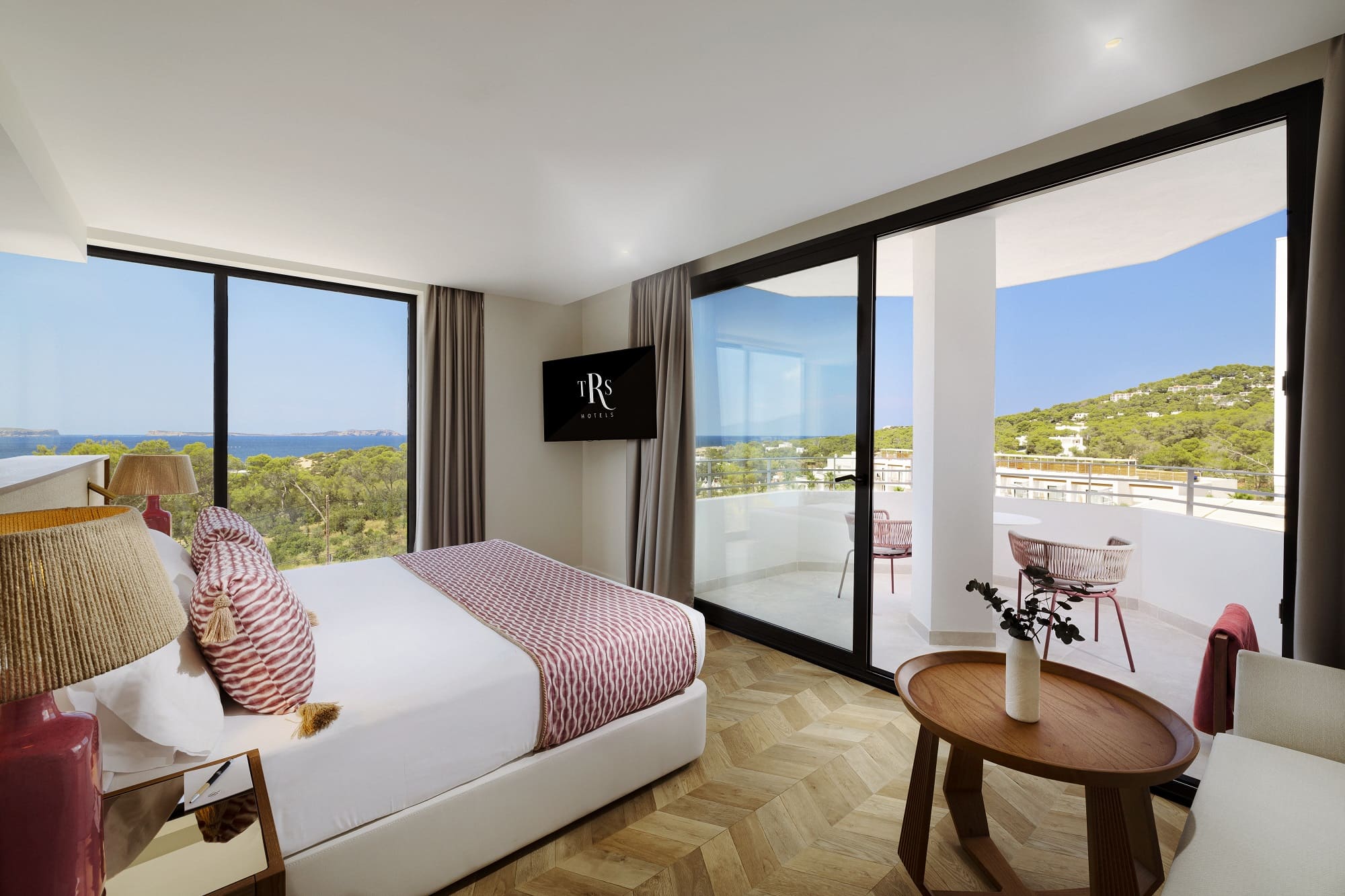 trs_ibiza_sunset_junior_suite_vista_terraza
