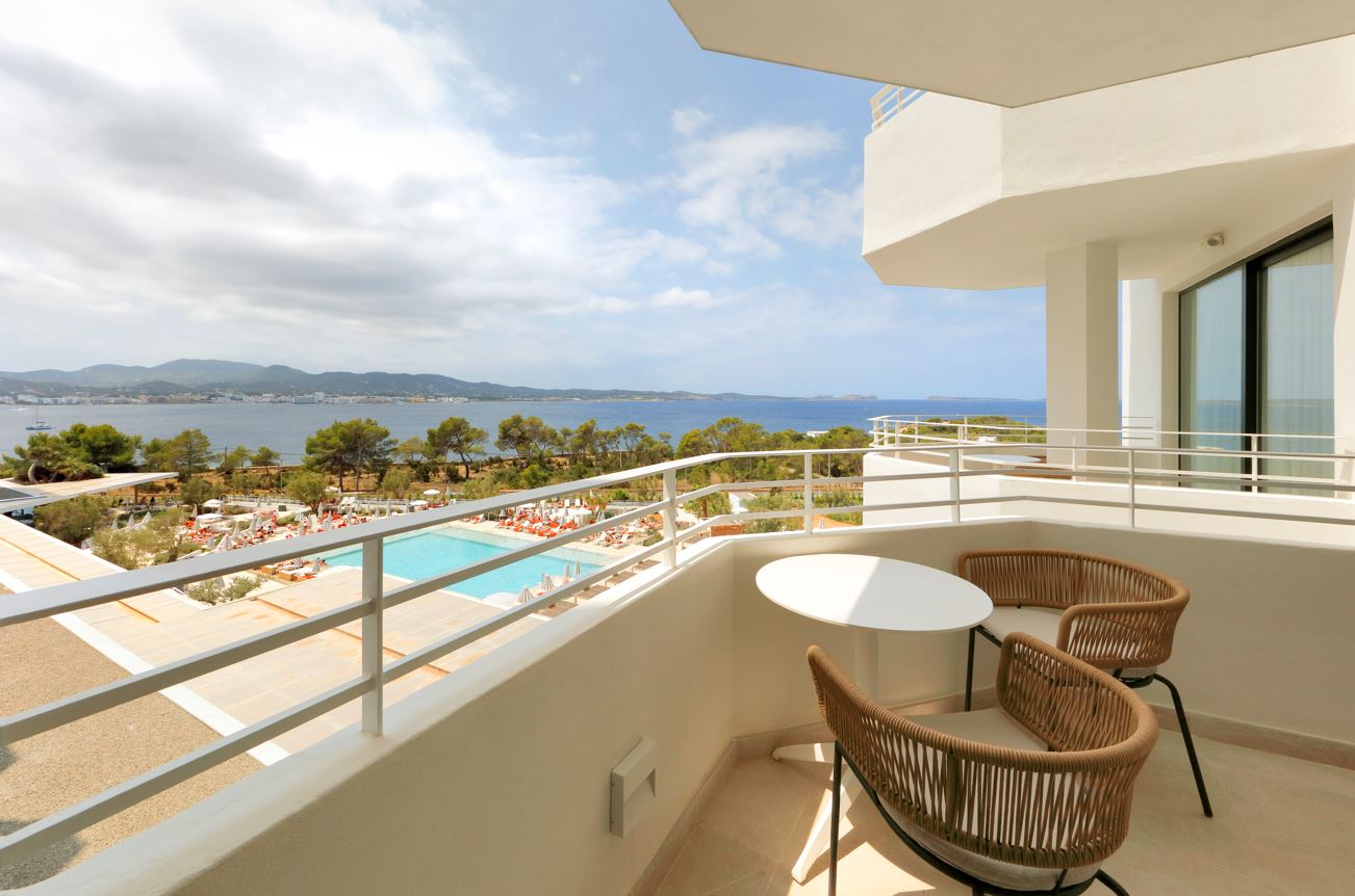 trs-ibiza-junior-suite-sea-view-05.jpg