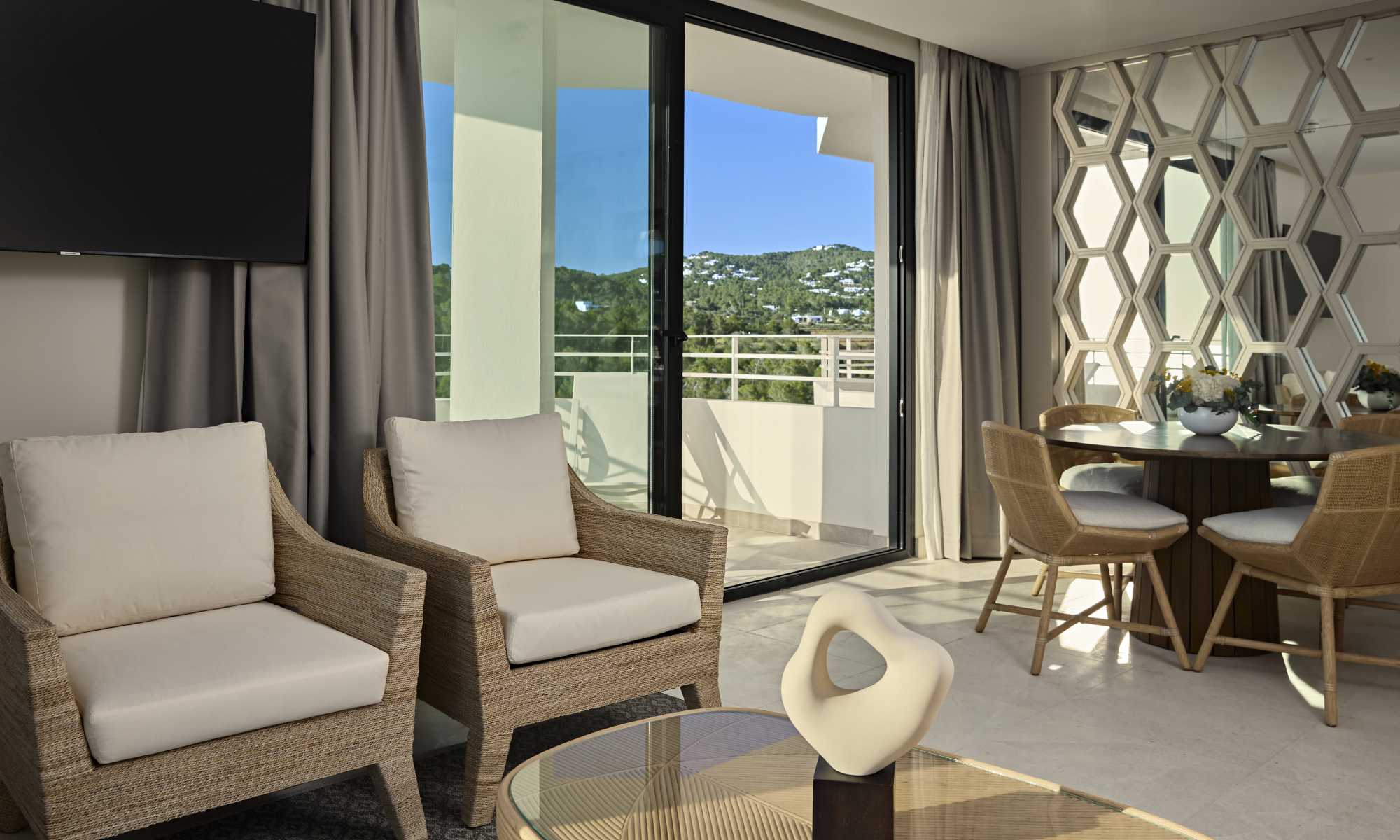 Signature-Level-TRS-Ibiza-Hotel-Presidential-Suite-4