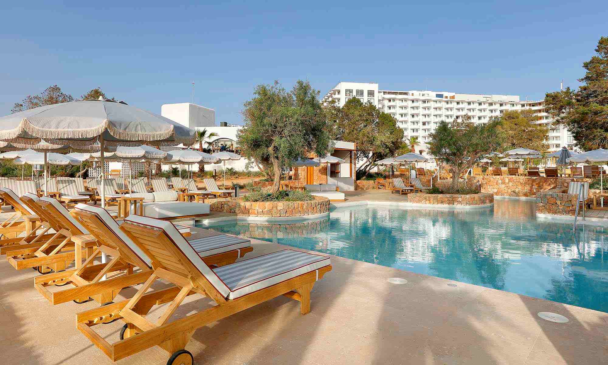 Ío Pool Bar