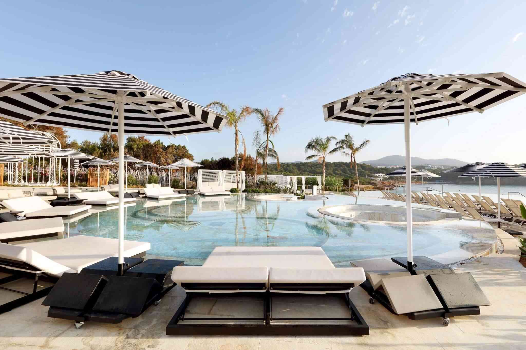 BLESS-HOTEL-IBIZA-PISCINA-LLUM19