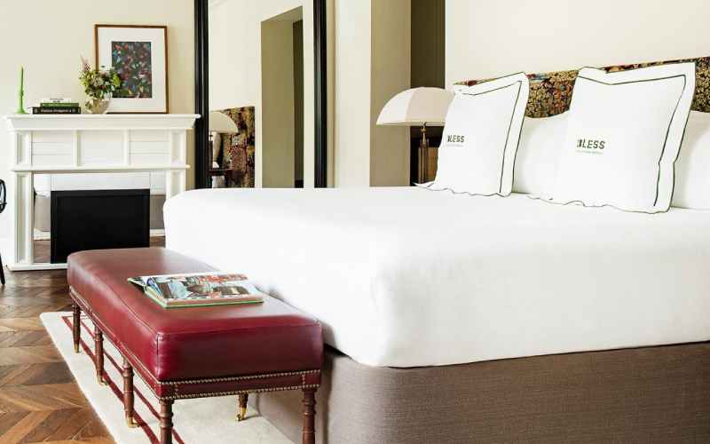 bless-hotel-madrid-experiencia-blessed-bed.jpg