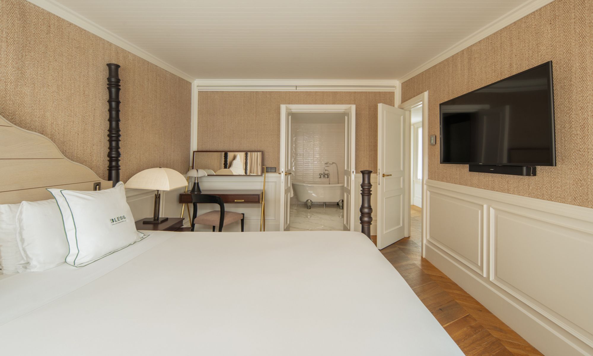 BLESS Madrid BLESS Wellbeing Terrace Villa with jacuzzi
