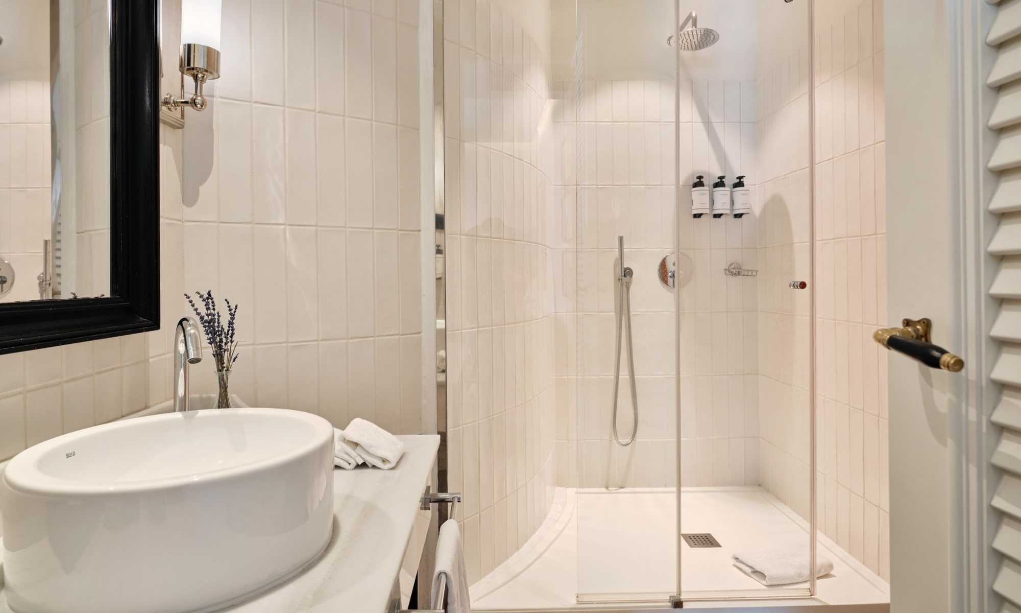 Only YOU Boutique Corner Suite