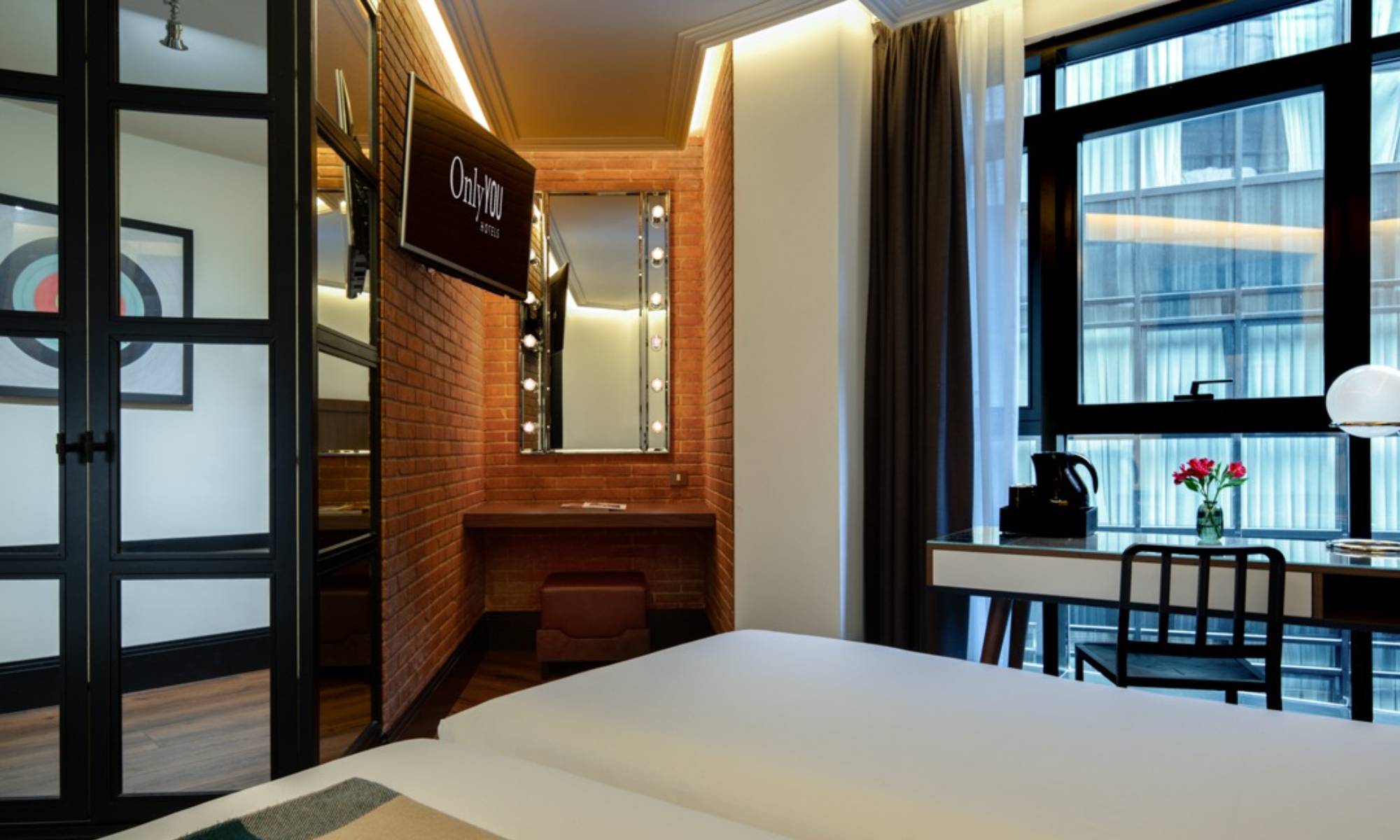 only-you-hotel-atocha-habitacion-small-double-room_03.jpg
